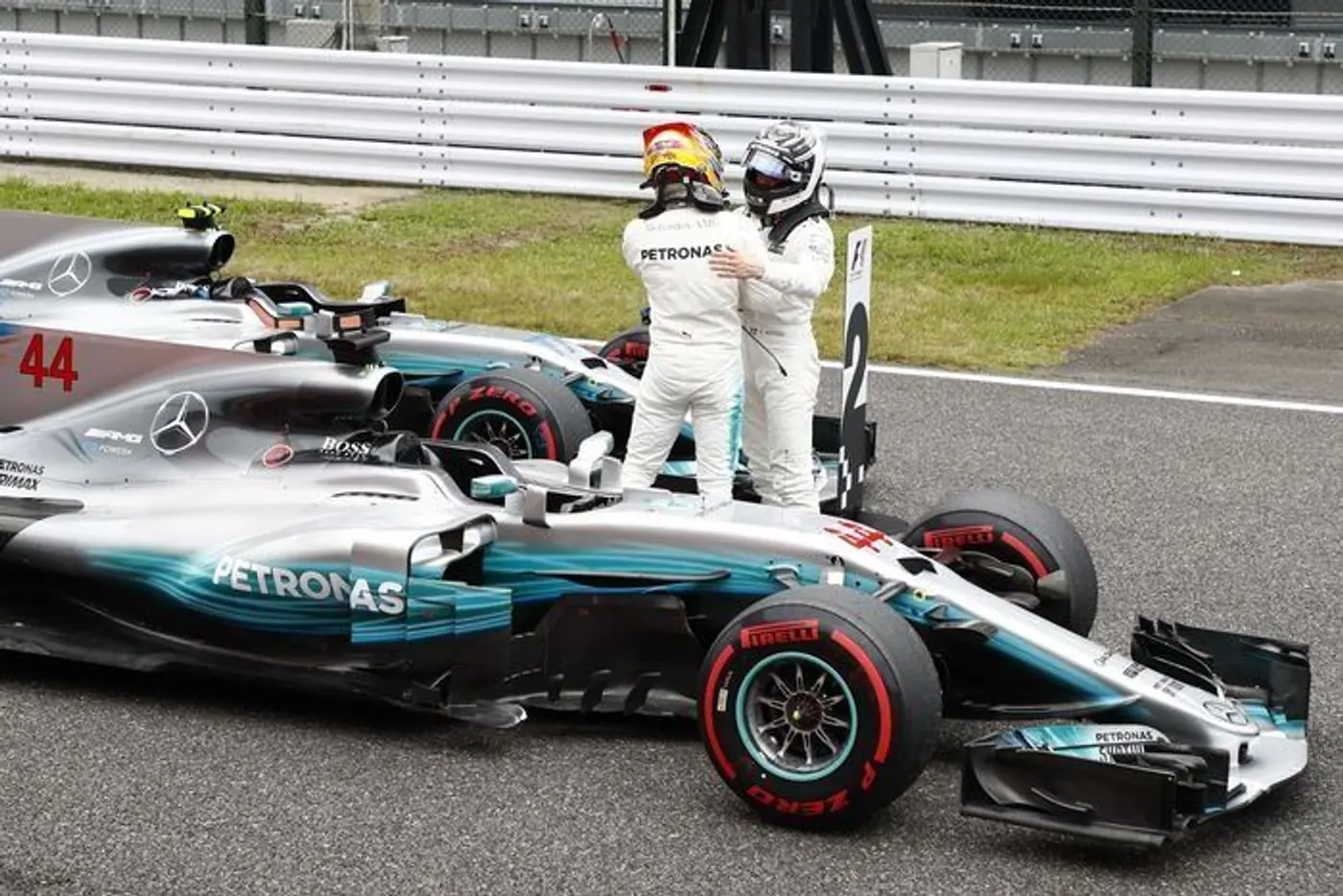F1. GP Японии. Хэмилтон впервые выигрывает квалификацию в Сузуке!