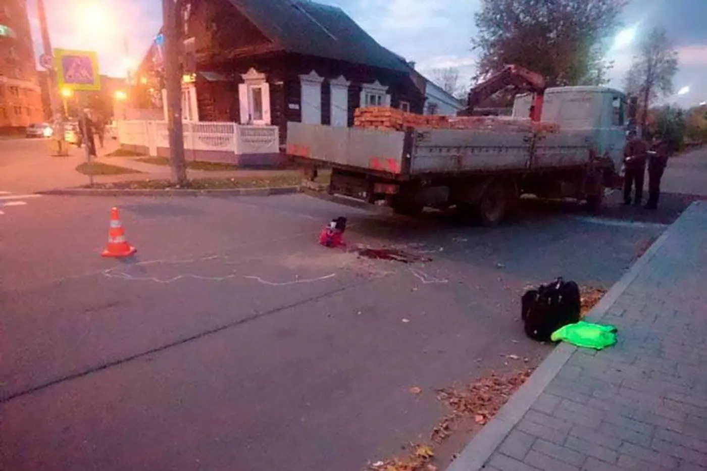 В Гомеле под колесами грузовика погибла 10-летняя девочка