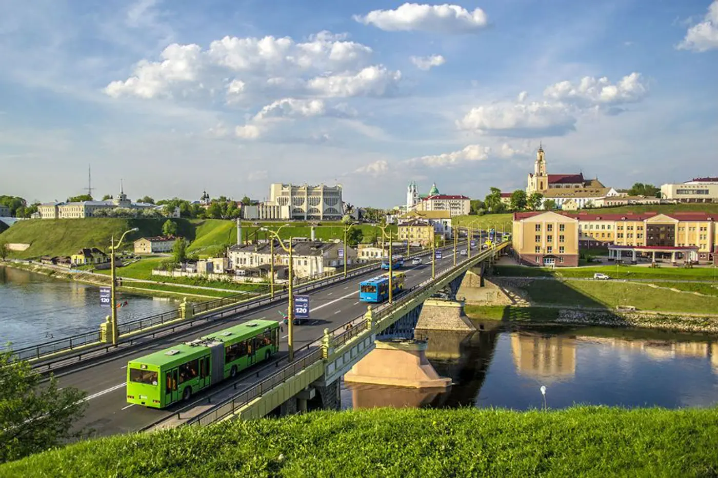 Профсоюз проверил автобусный парк в Гродно – переработка 320 часов при норме 180