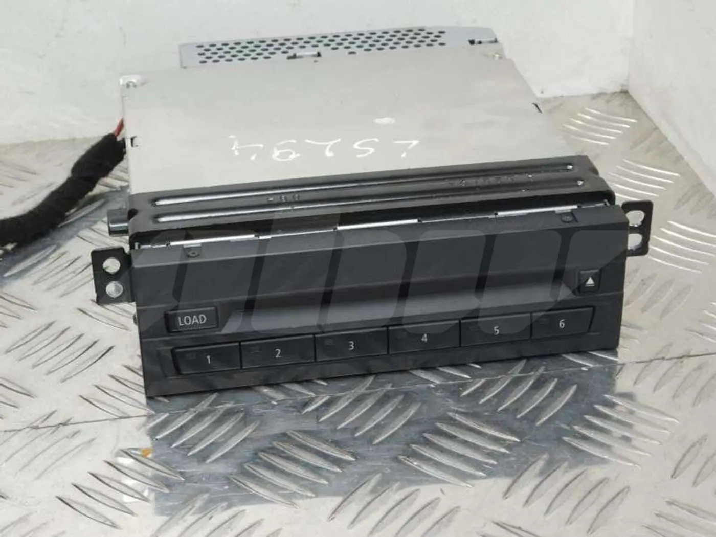 CD-чейнджер к BMW X5 2008