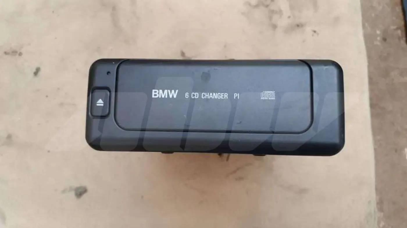 CD-чейнджер к BMW 7 series 2000