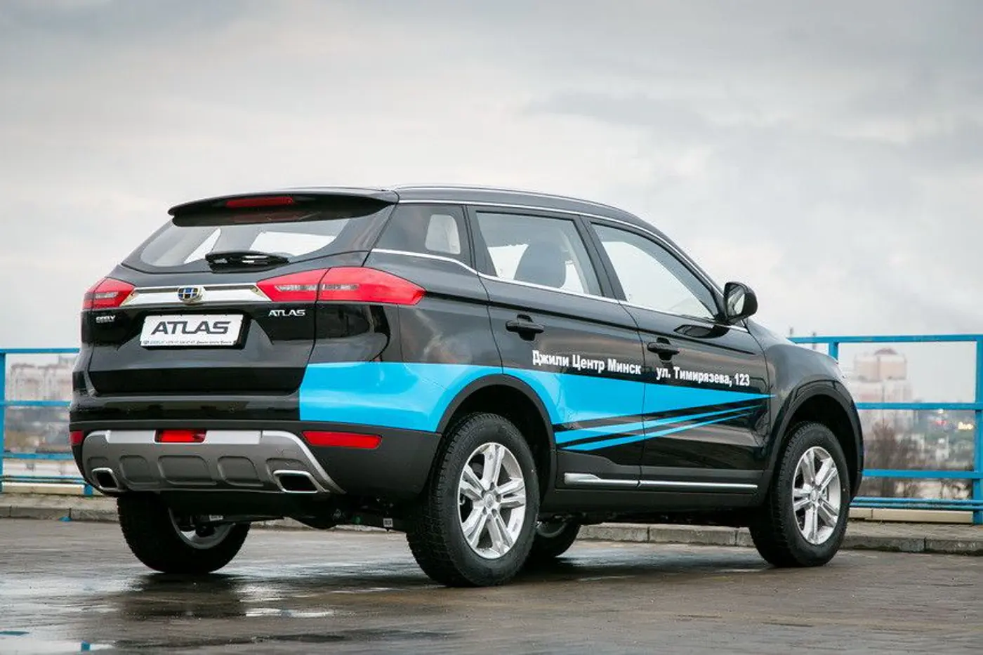 Система координат. Почему учителей и докторов на Geely Atlas в ближайшие 10 лет мы не увидим