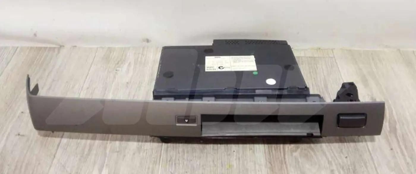 CD-чейнджер к BMW 7 2003
