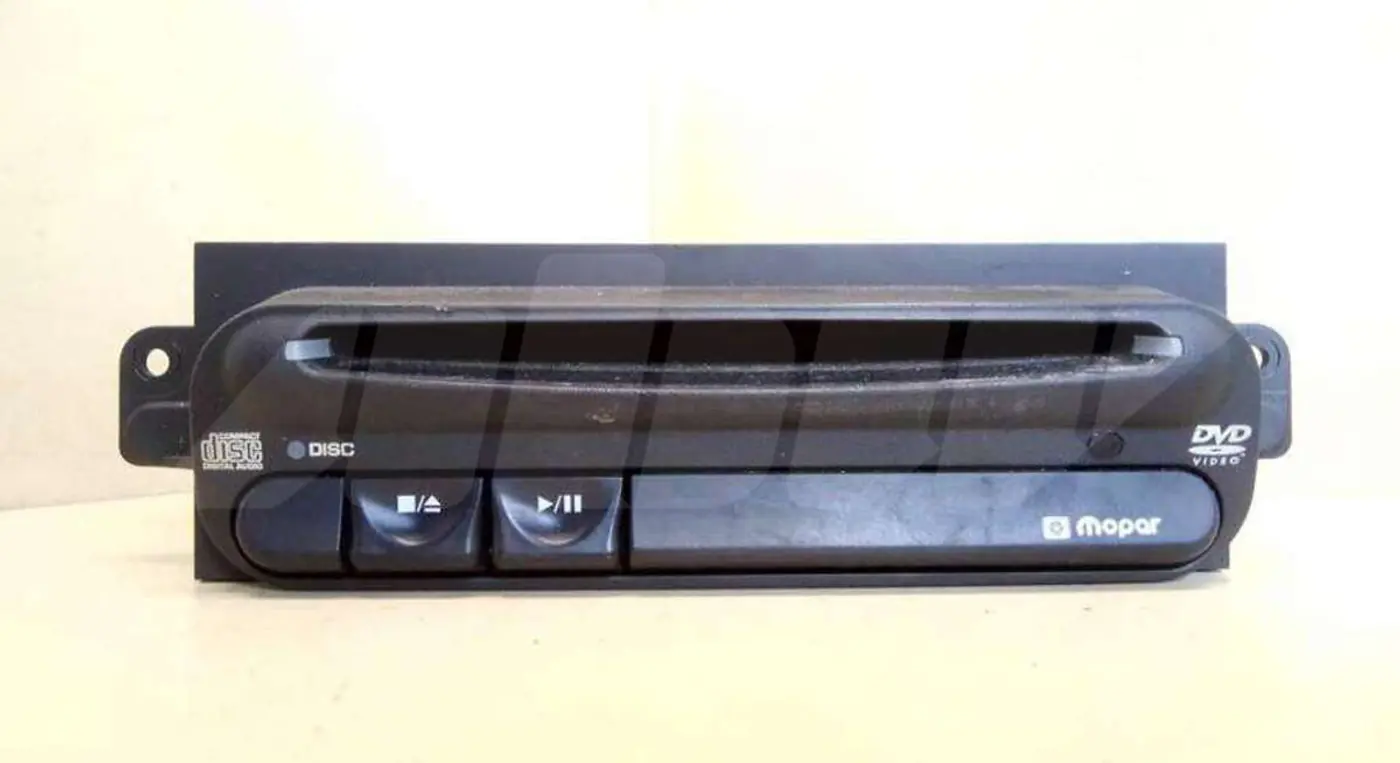 CD-чейнджер к Chrysler Voyager 2003