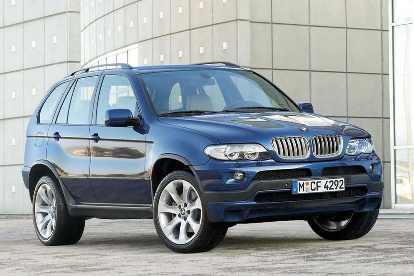 С приставкой Х. Что собой представляет полный привод BMW
