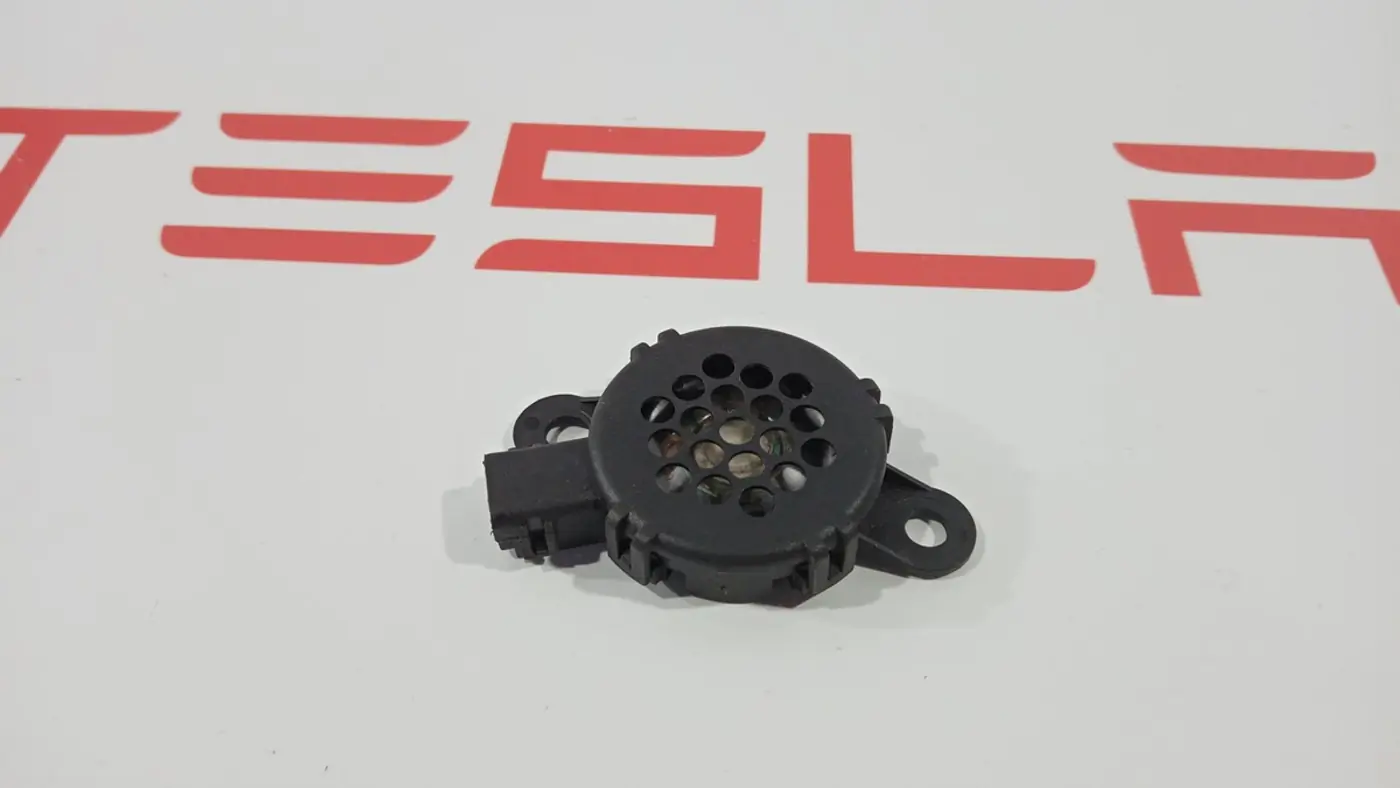 Динамик к Tesla Model X 2020