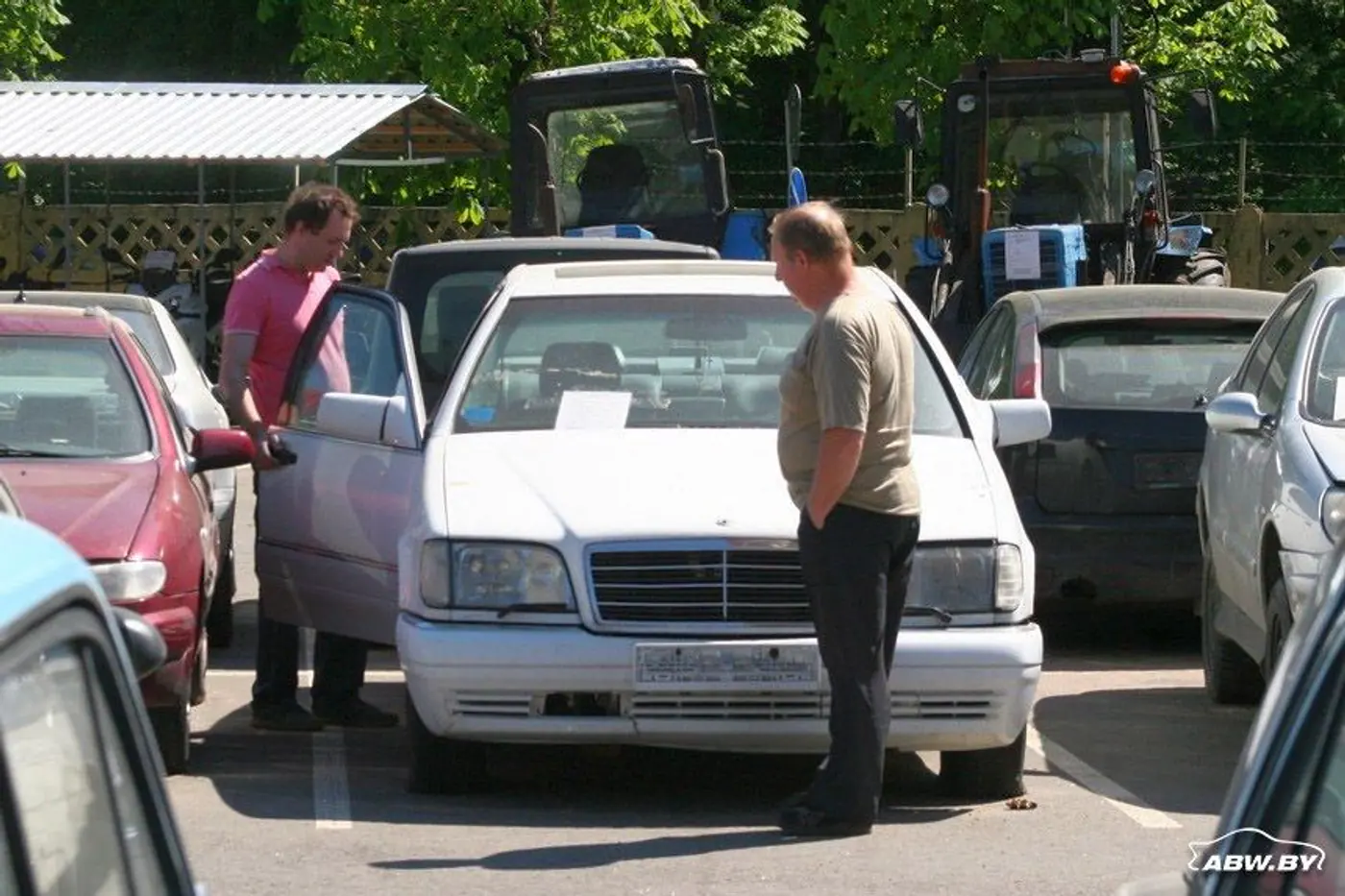 Непроходимые жлобы или рациональные люди? Что при продаже мы готовы отдать с автомобилем