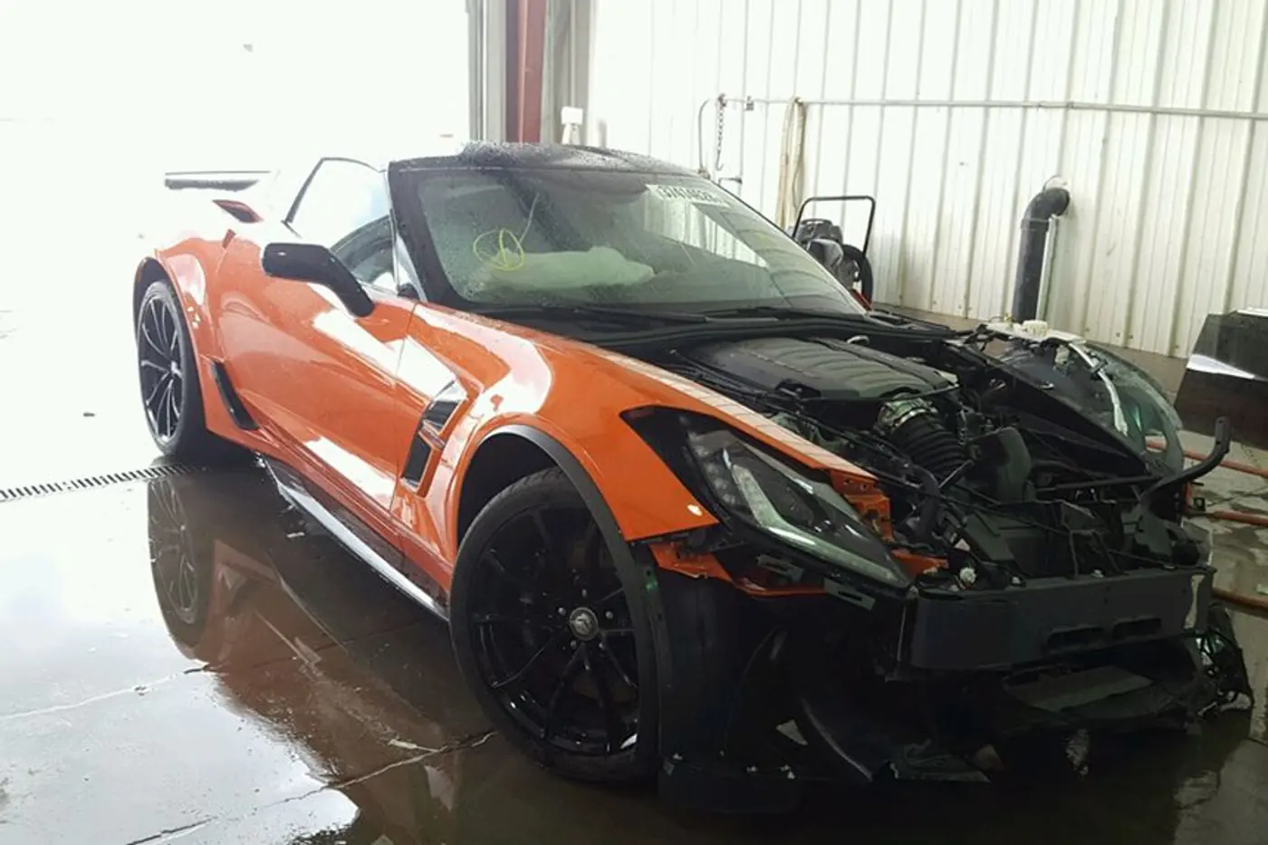 Corvette с пробегом 24 километра продают за 8600 долларов