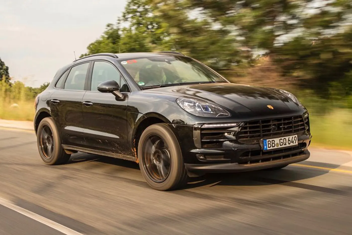 Новый Porsche Macan испытывают в единственной в мире стране, находящейся выше 1400 метров над уровнем моря