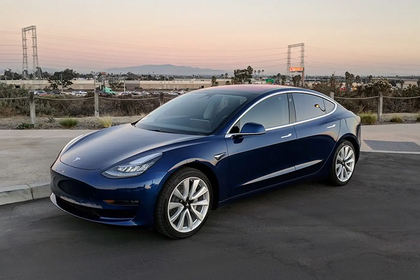 Получили скидку - верните. В Германии владельцев Tesla Model S заставляют выплатить государству по 4000 евро