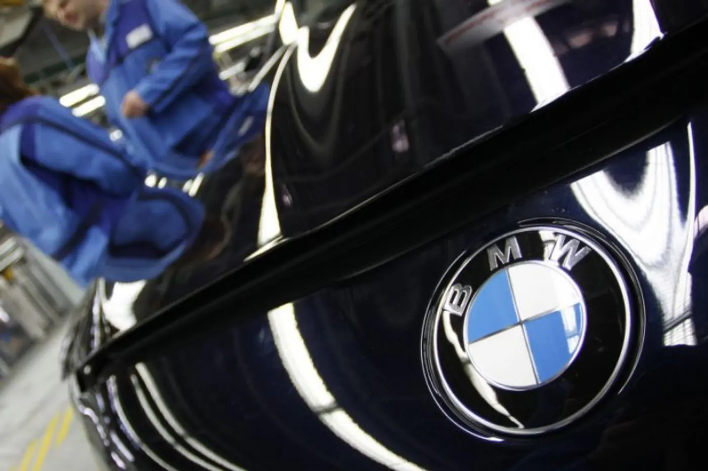 BMW отзывает сотни тысяч машин в Европе. Причина - возможное возгорание двигателя