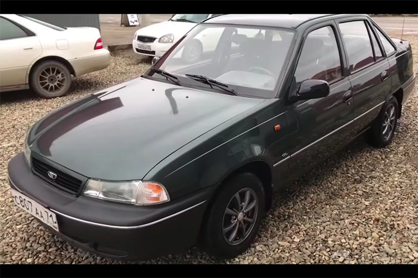 Владелец показал Daewoo Nexia 2001 года выпуска в состоянии нового авто