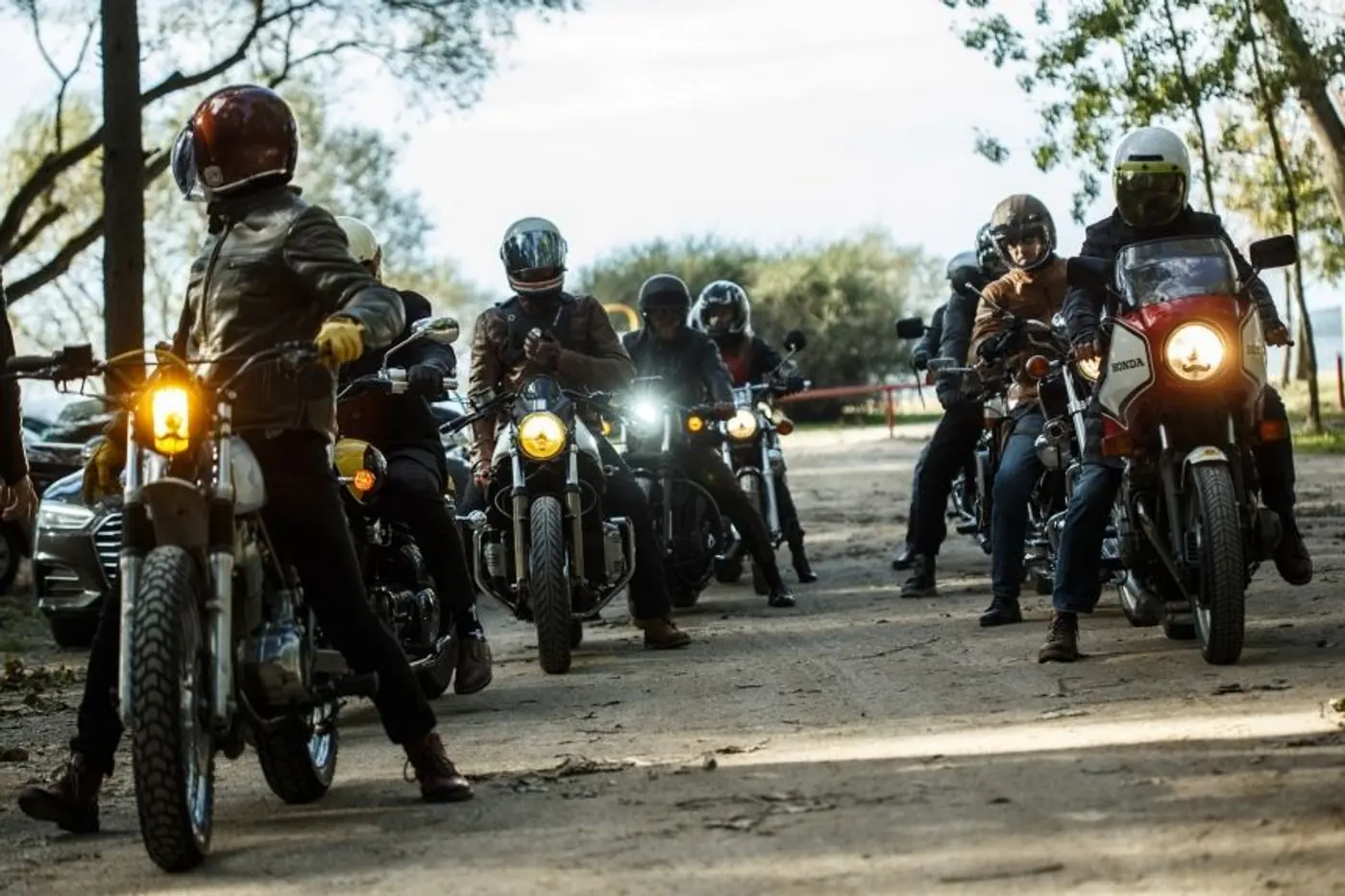 Как оценили белорусский скремблер и скутер M1NSK участники Gentleman's Ride 2018