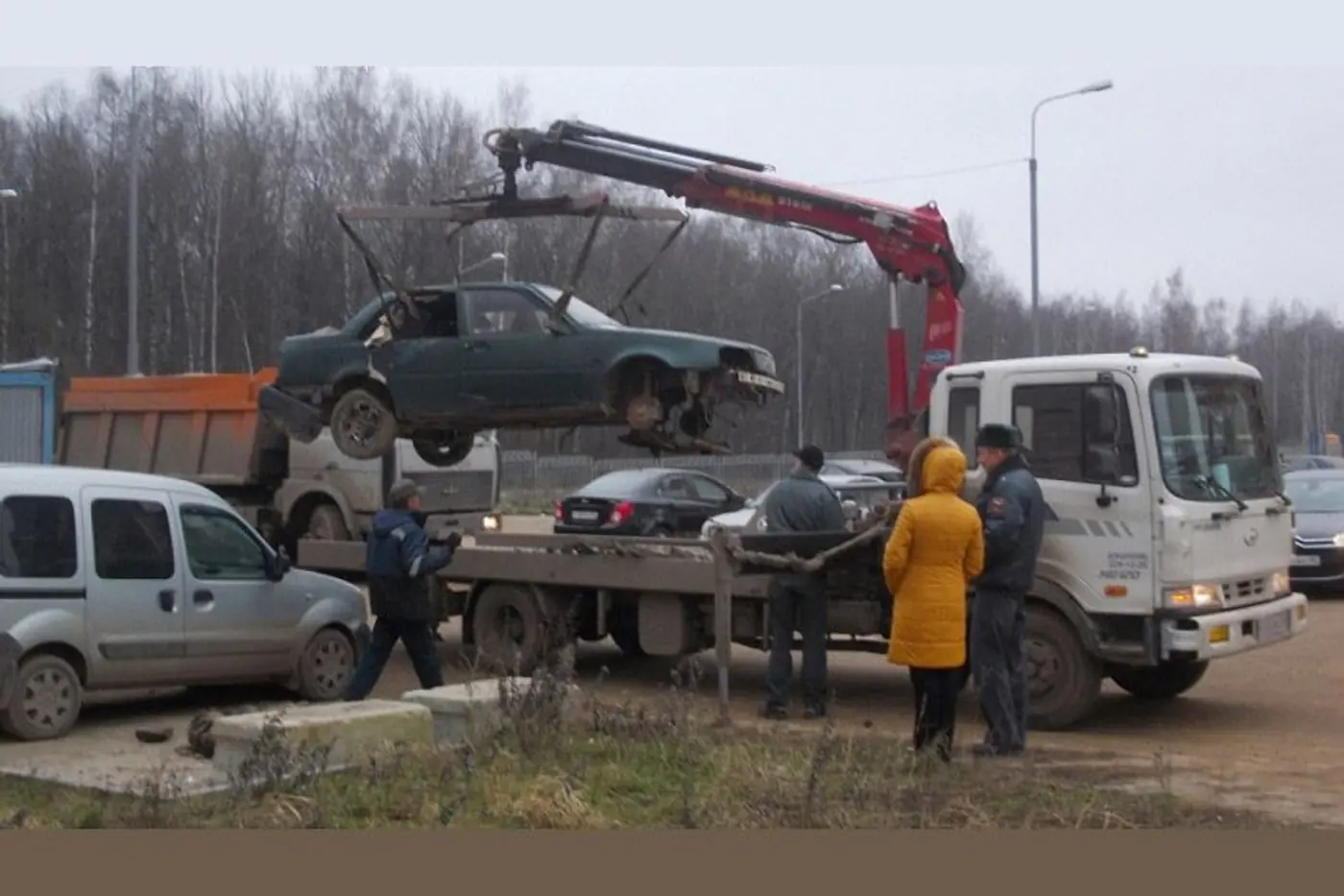 "Дольше стоит - больше денег потребуем", или Как на автохламе госконтора решила озолотиться