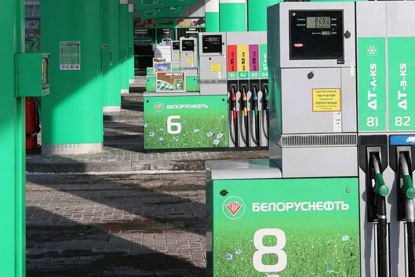 На АЗС снова переписали цены, но 92-й бензин не подорожал