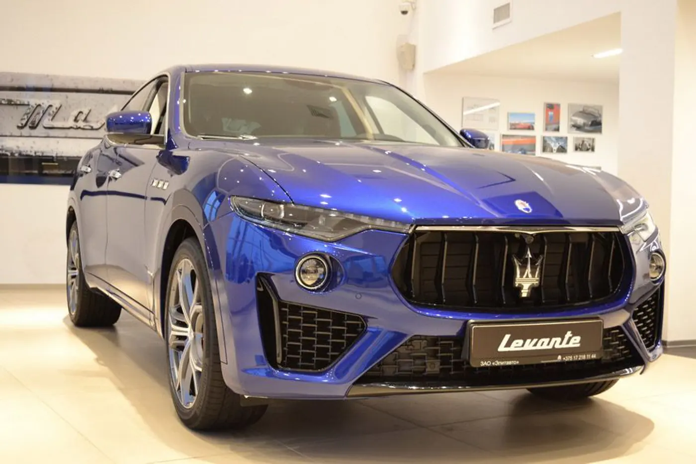 И опций на 30 тысяч евро: белорусский дилер Maserati привез в Минск новинки 2019 модельного года