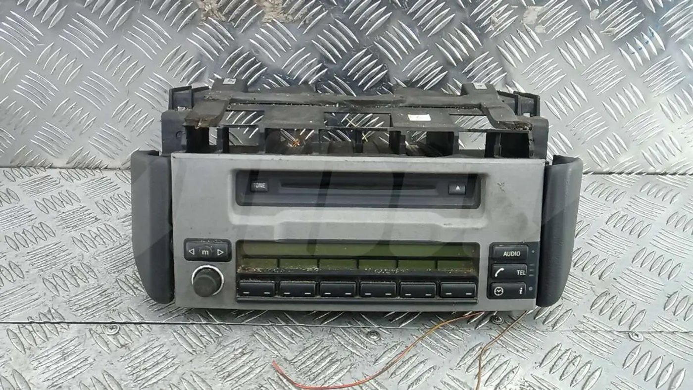 Магнитола к Land Rover Range Rover 2002