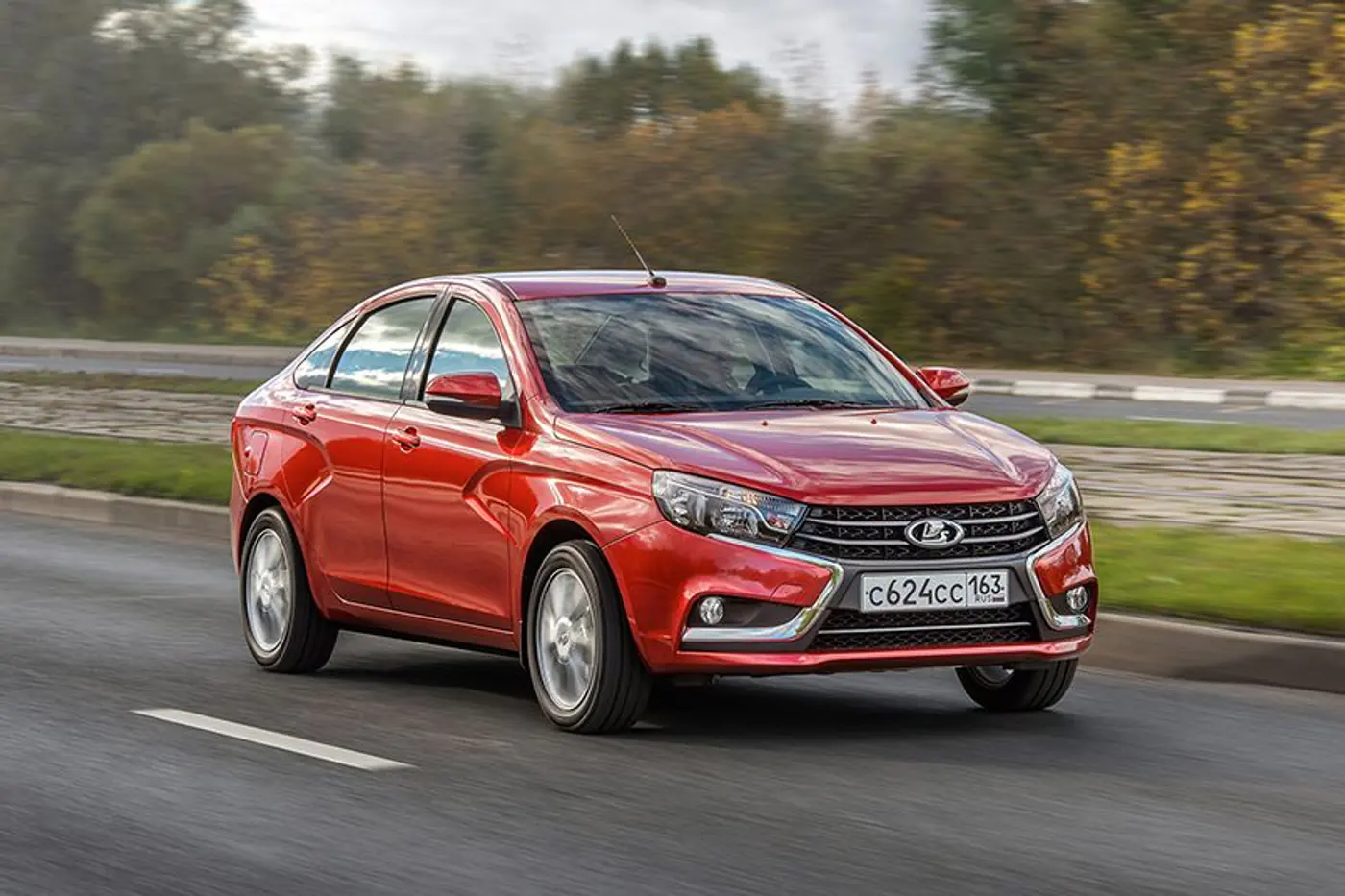 Эксперты назвали 5 самых раздражающих просчетов в Lada Vesta