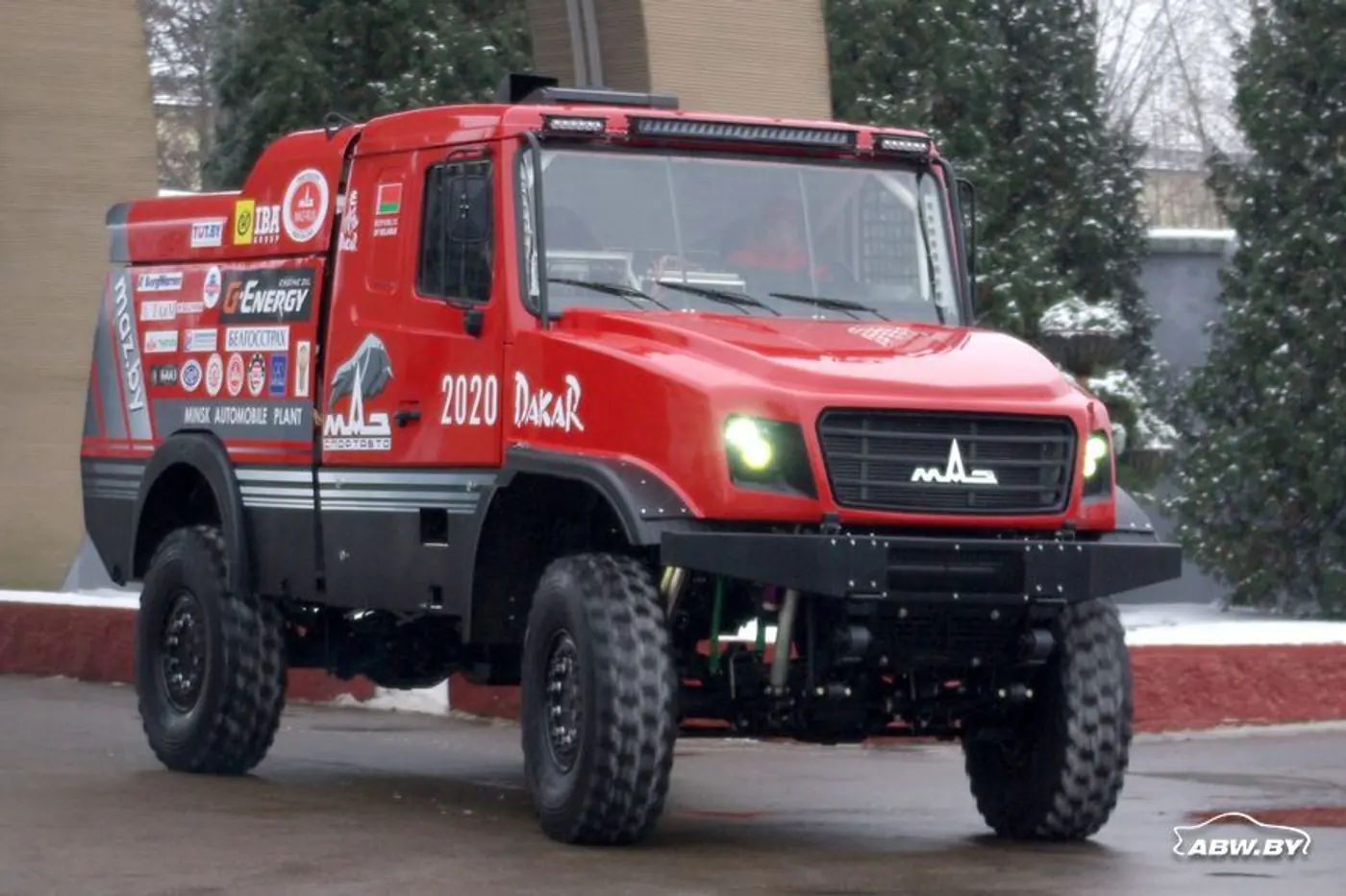 Сергей Вязович рассказал, какое будущее ждет "капотник" МАЗ-6440RR