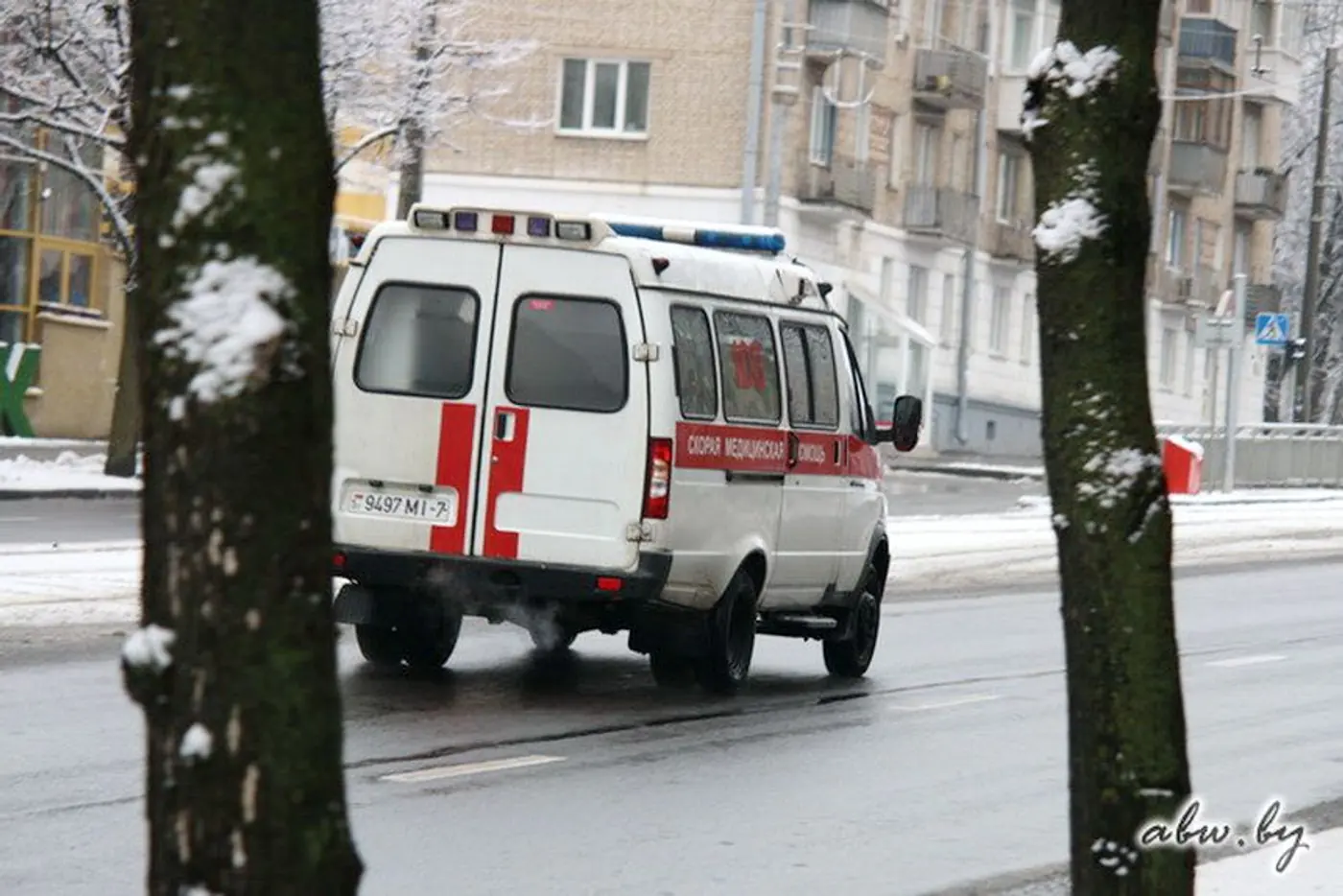 В Гродно в "скорую" загружали холодильник. Милиция установила, кто и почему