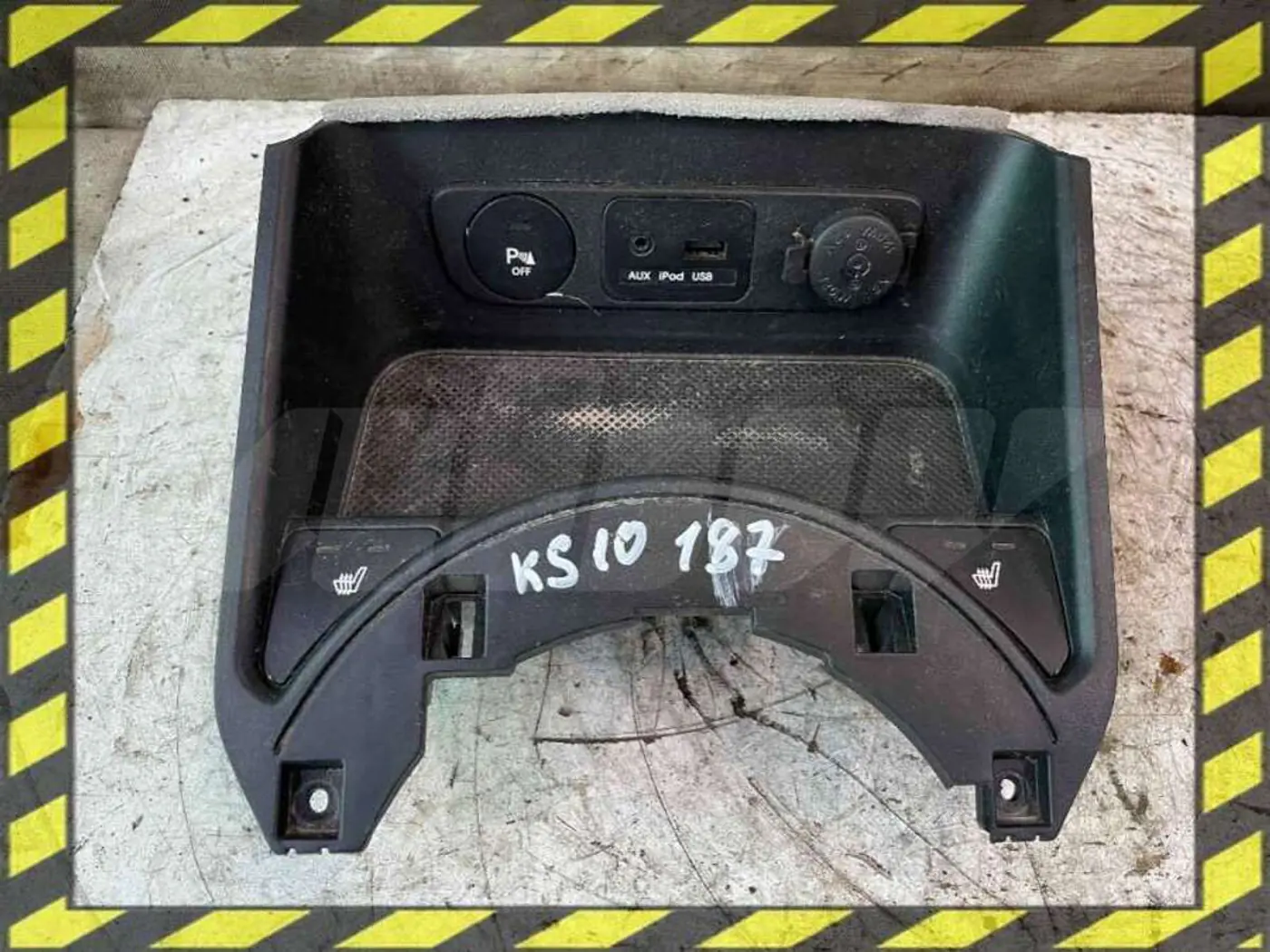 Разъем AUX / USB к Kia Sportage 2011