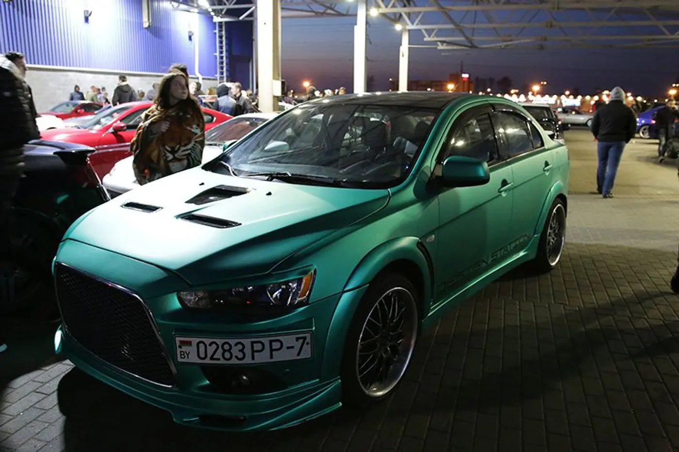 От Mercedes R107 до Ford Mustang. В Минске состоялась сходка клуба индивидуальных авто. Фоторепортаж