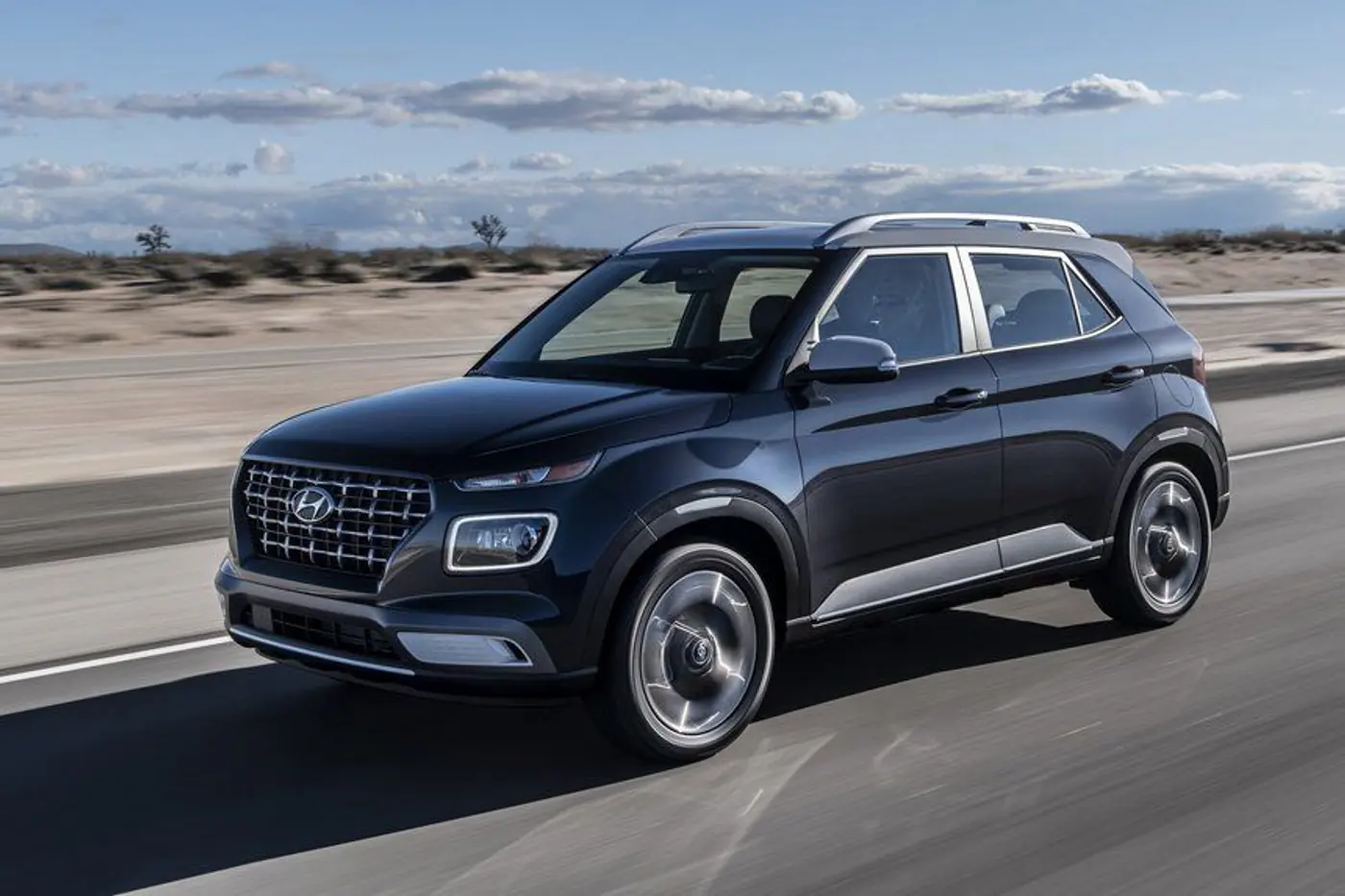 Меньше Creta: представлен новый бюджетный "паркетник" Hyundai