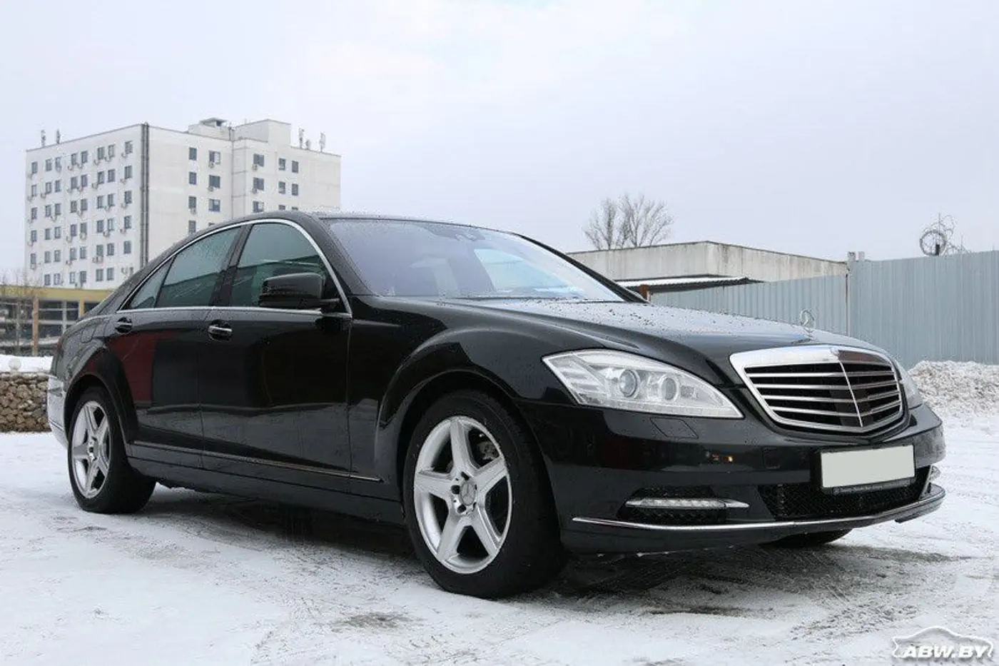 Mercedes отправит на сервис более 1,5 тысячи автомобилей S-Class в России