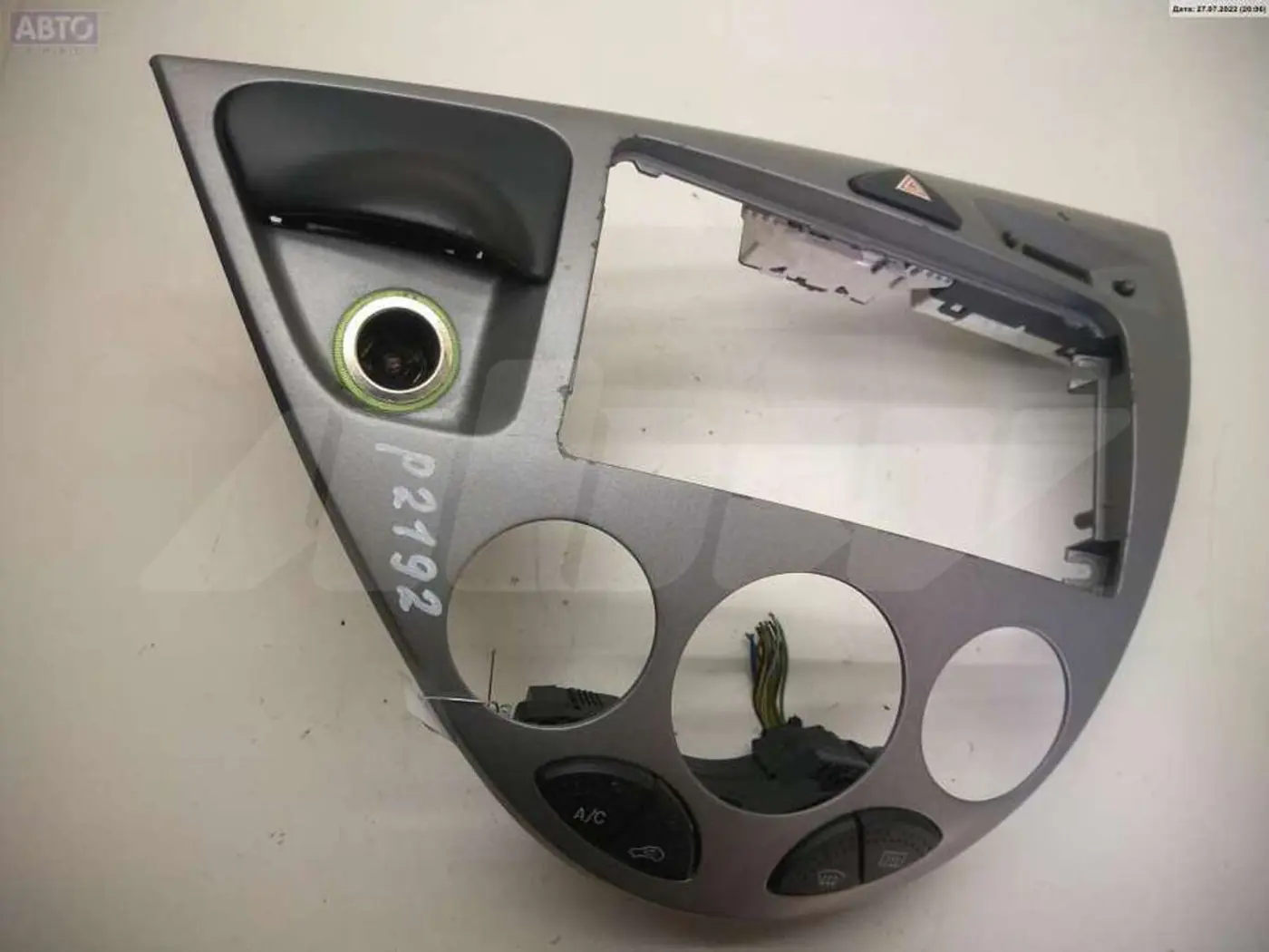 Пепельница к Ford Focus 2003