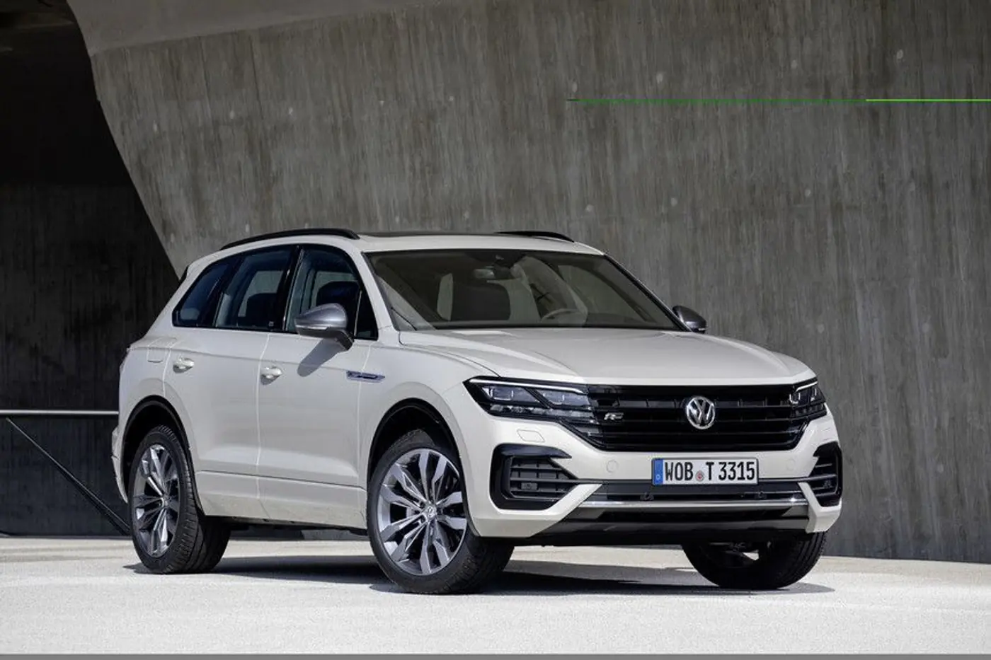 Volkswagen выпустил миллионный Touareg. Спецверсия One million будет доступна и в Беларуси!