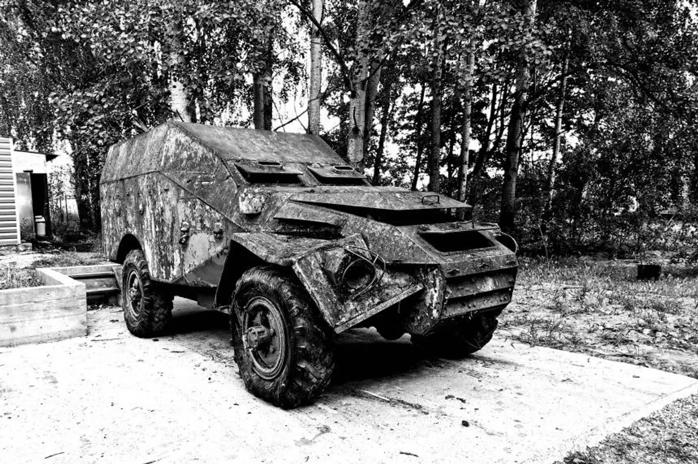 Редакционный броневик. Часть 1. Нашли заброшенный БТР-40, чтобы оживить