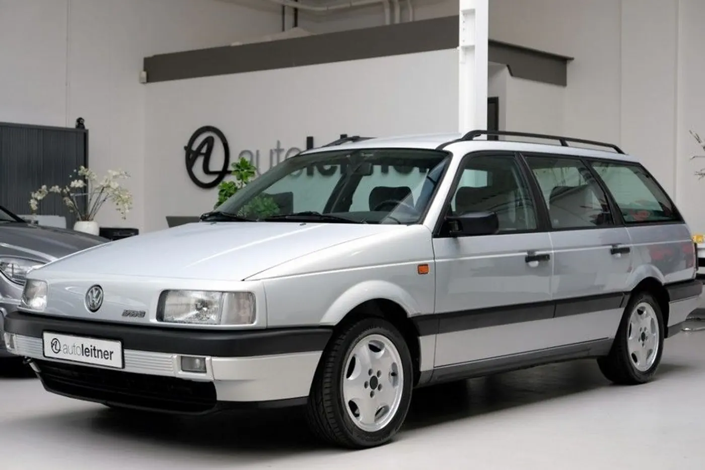 27-летний Volkswagen Passat B3 выставили на продажу по цене нового Renault Logan