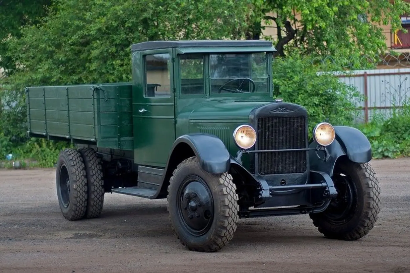 На продажу выставлен грузовик ЗиС-5 1945 года выпуска