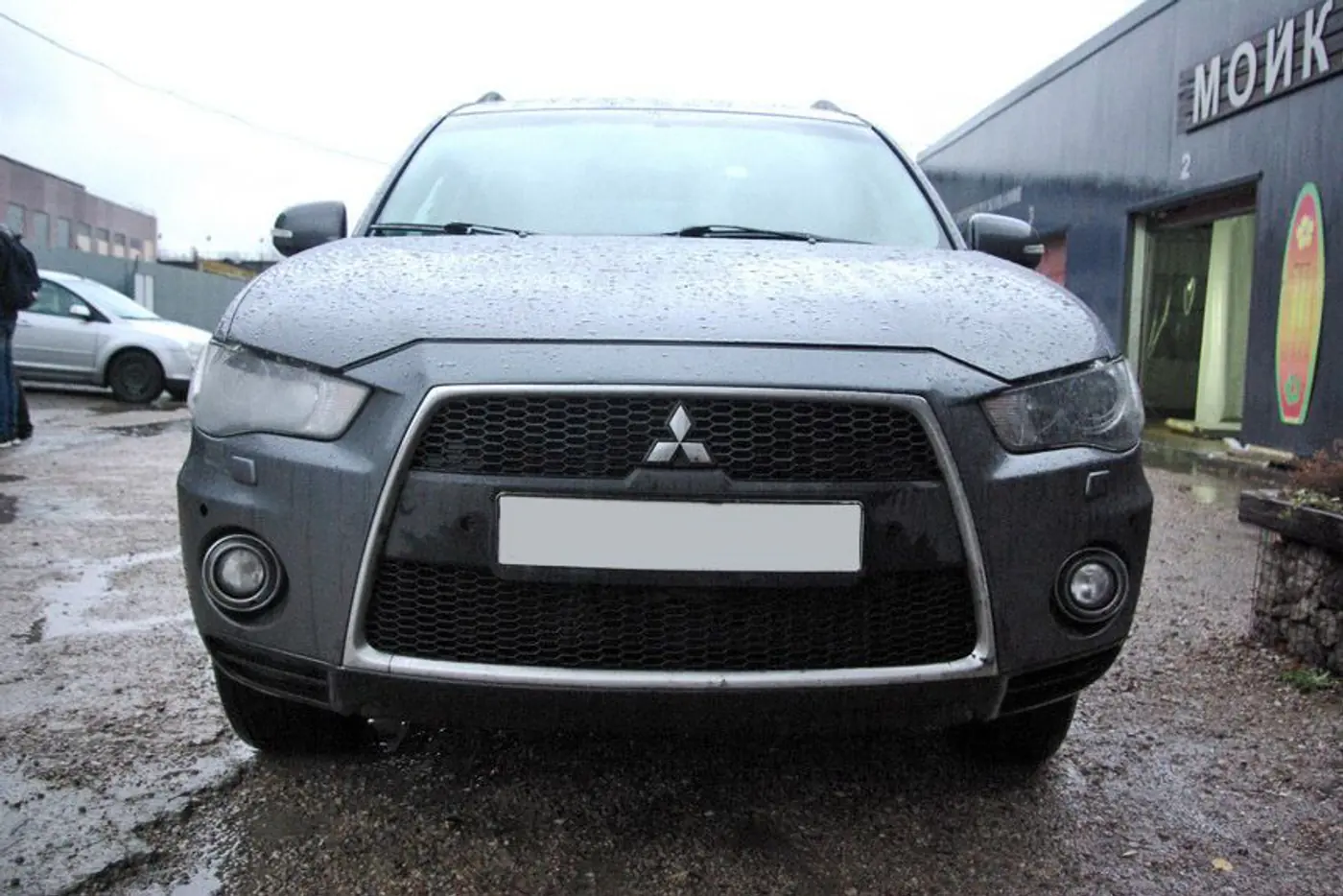 "Встречаются такие "сюрпризы", которые в Toyota немыслимы". Мнение владельца Mitsubishi Outlander XL