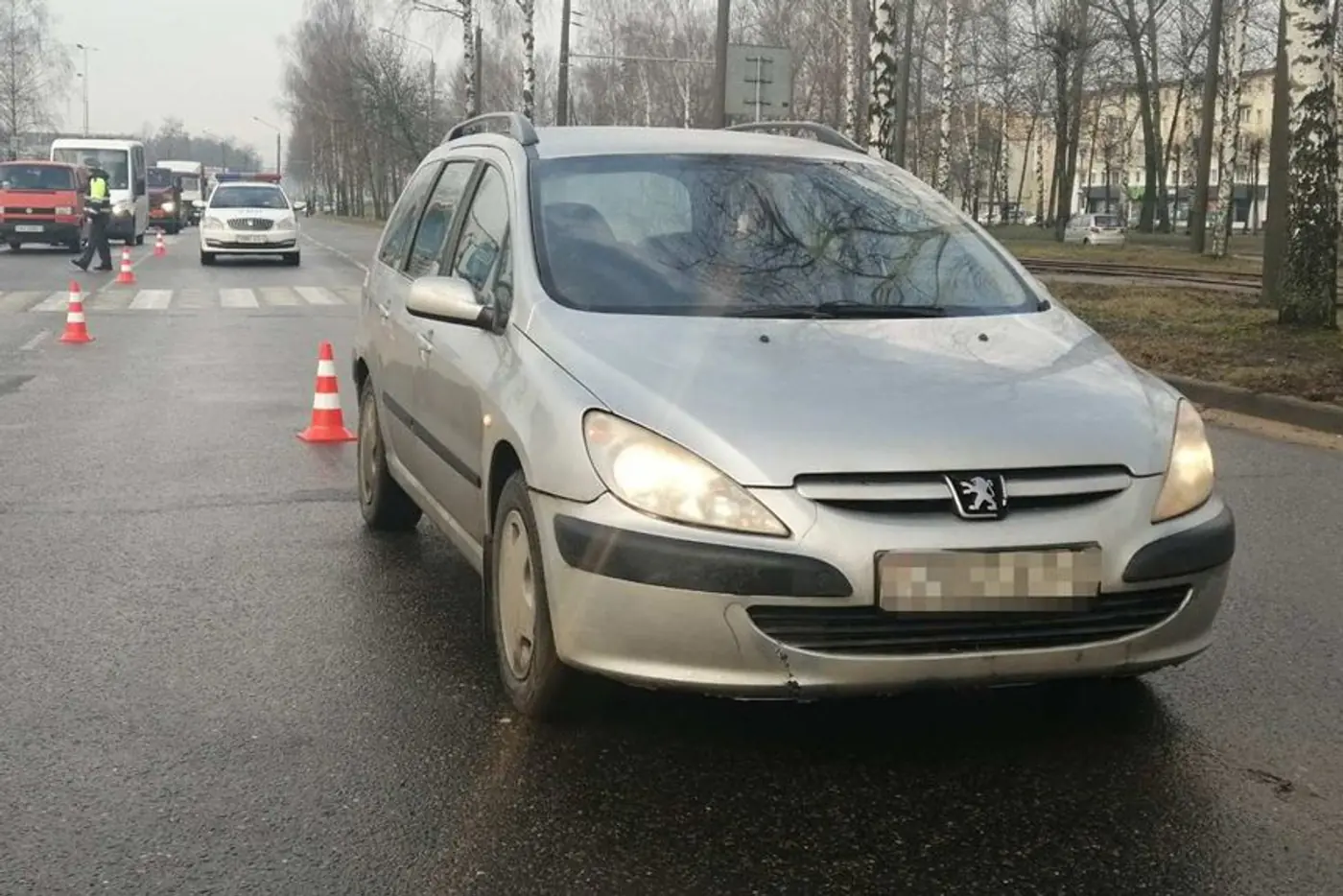 В Новополоцке водитель сбил маму с двухлетним ребенком на нерегулируемом переходе