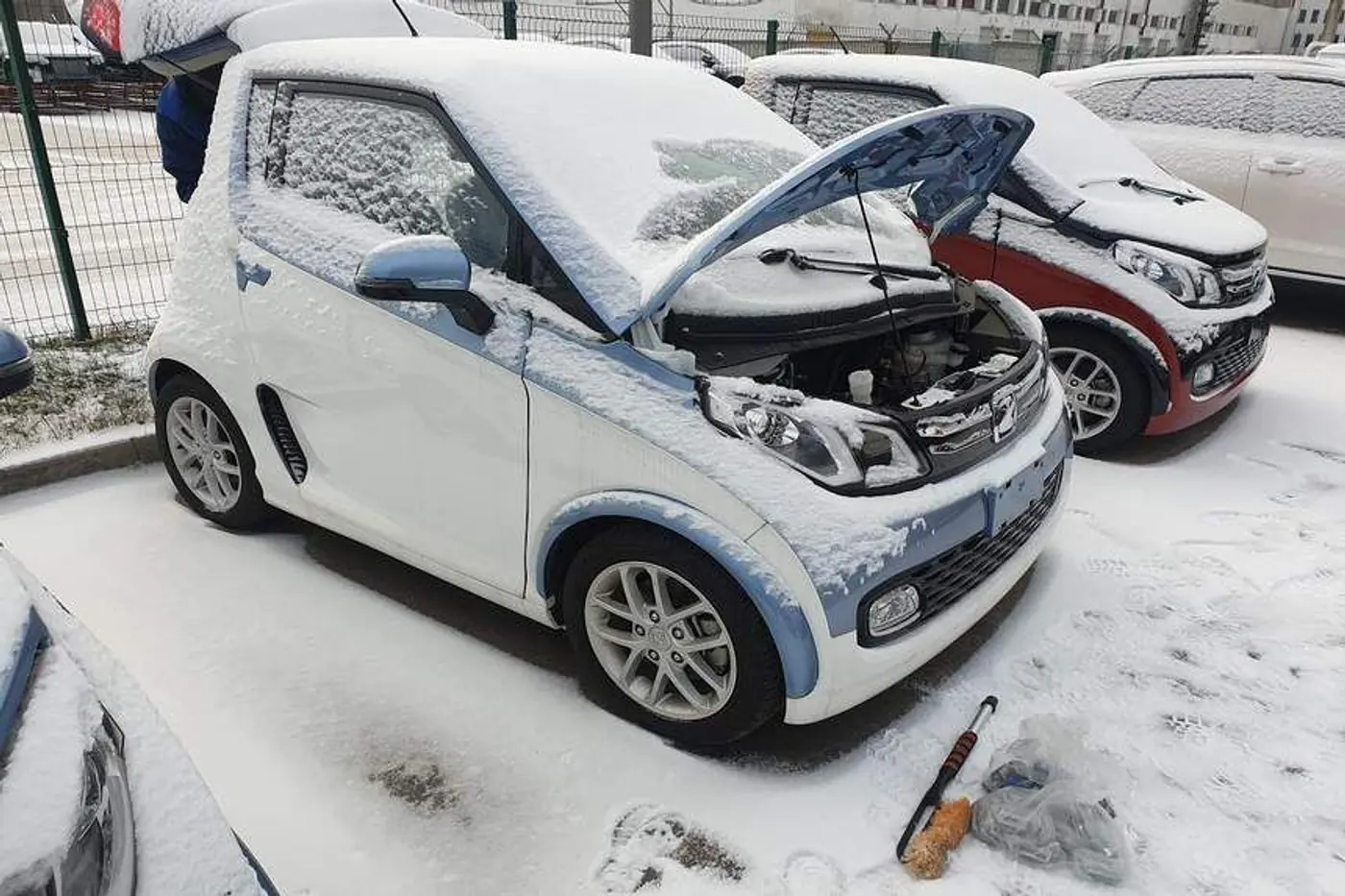 На аукционе нашли новые Zotye под арестом. Что с заводом "Юнисон"?