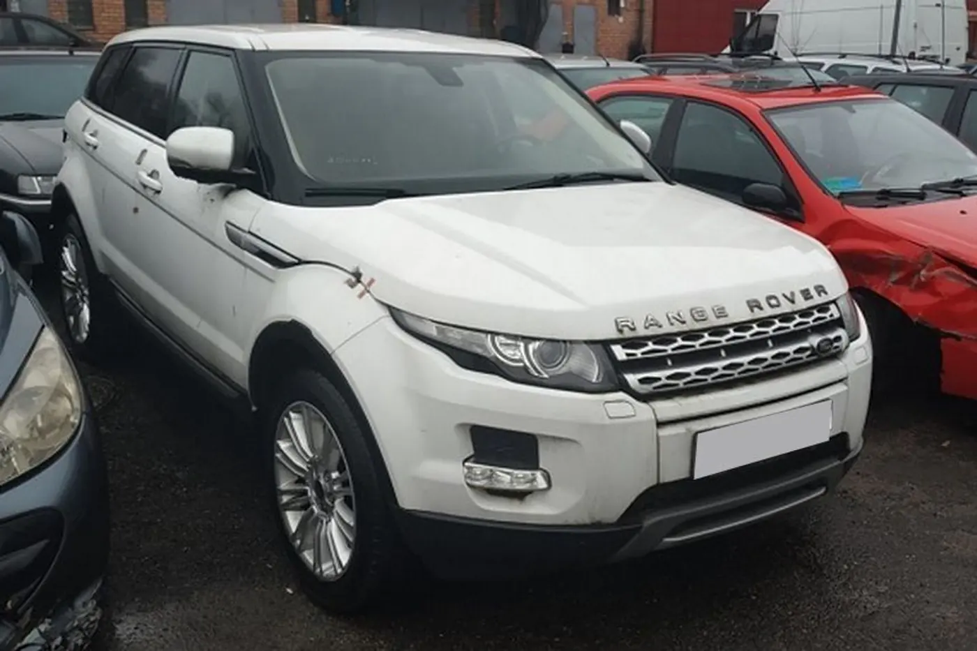 На те же грабли? "Белспецавтоэвакуация" вновь отказалась отдавать автомобиль даже по постановлению следователя