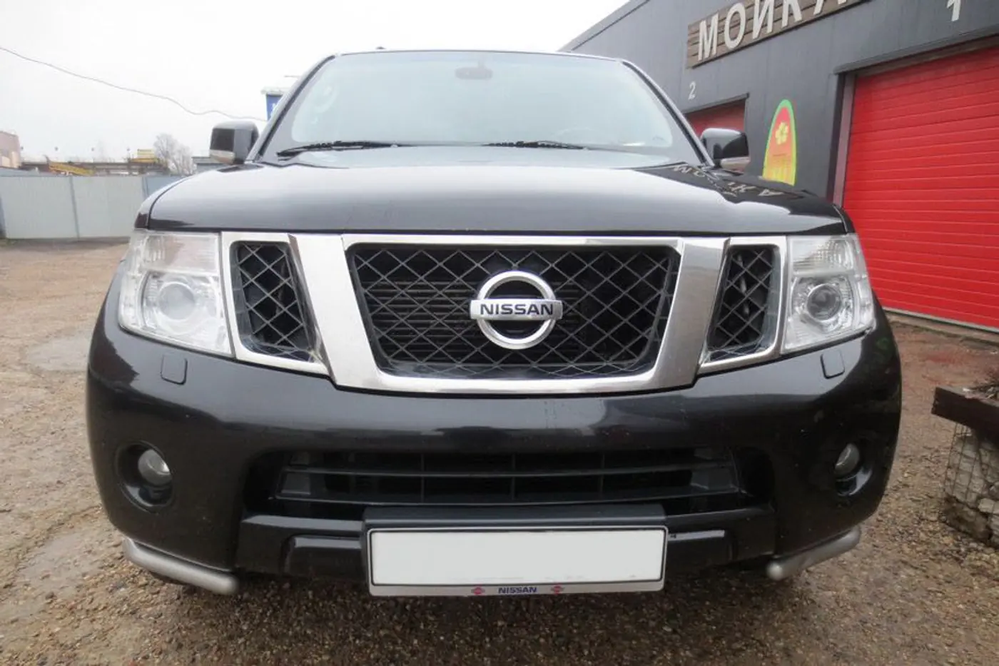 "Дилер насчитал за ТО 3500 рублей". Мнение владельца Nissan Pathfinder