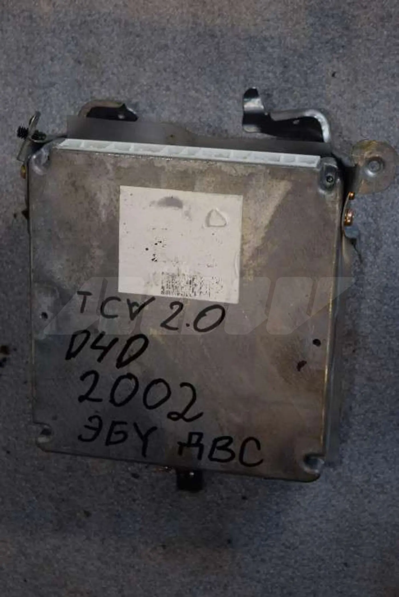 Блок управления двигателем к Toyota Corolla Verso 2004