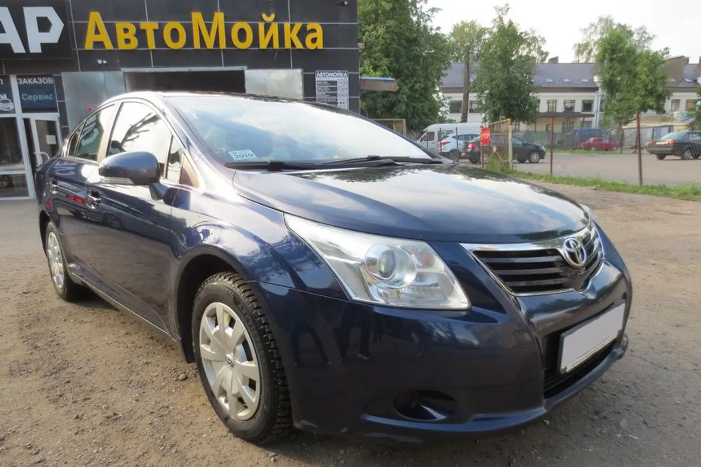 "Товарищ сказал: "Возьми Toyota - это японский Mercedes". Мнение владельца Toyota Avensis