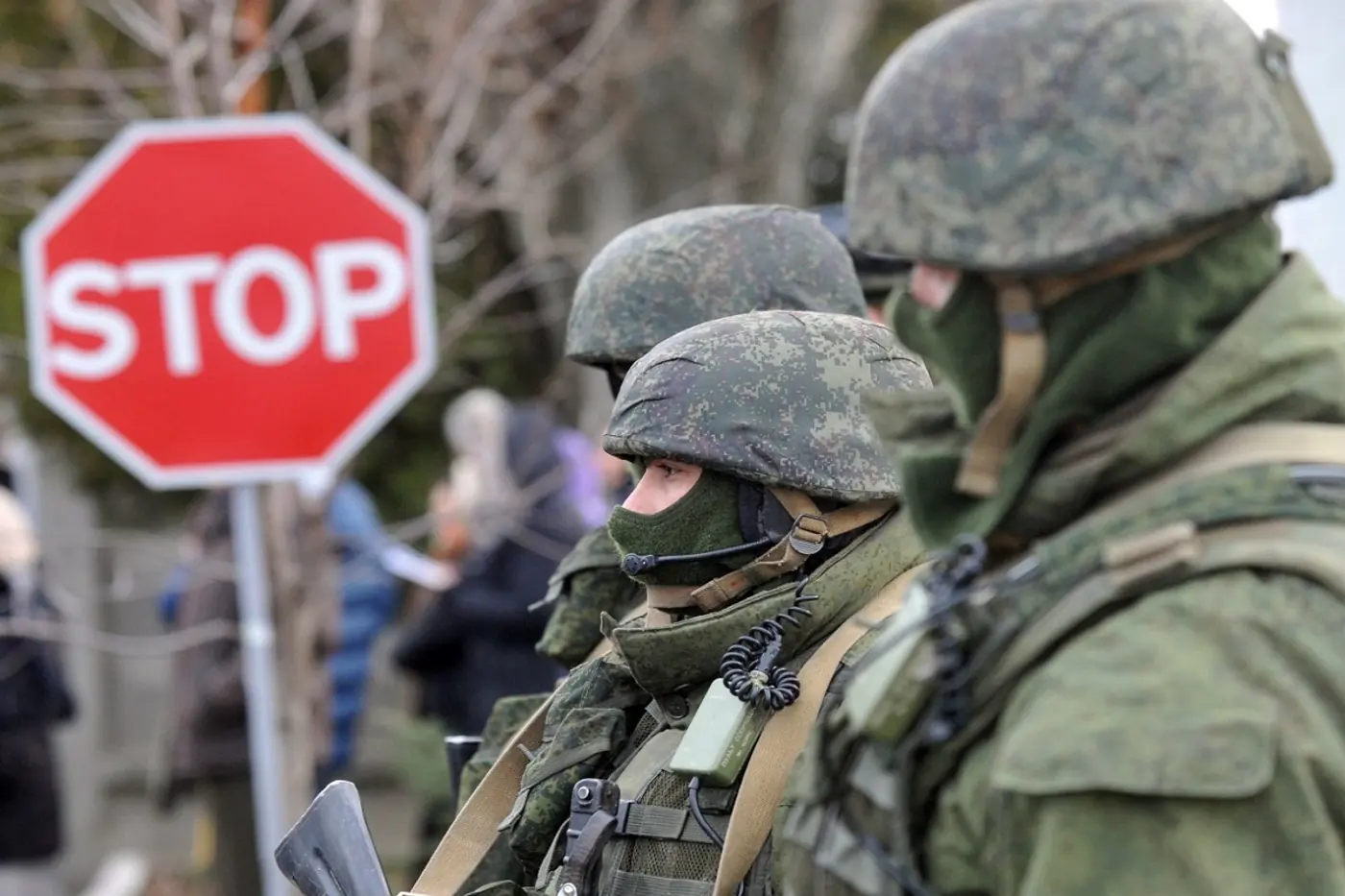 Самый худший сценарий. Что нужно знать о введении чрезвычайного или военного положения в стране?
