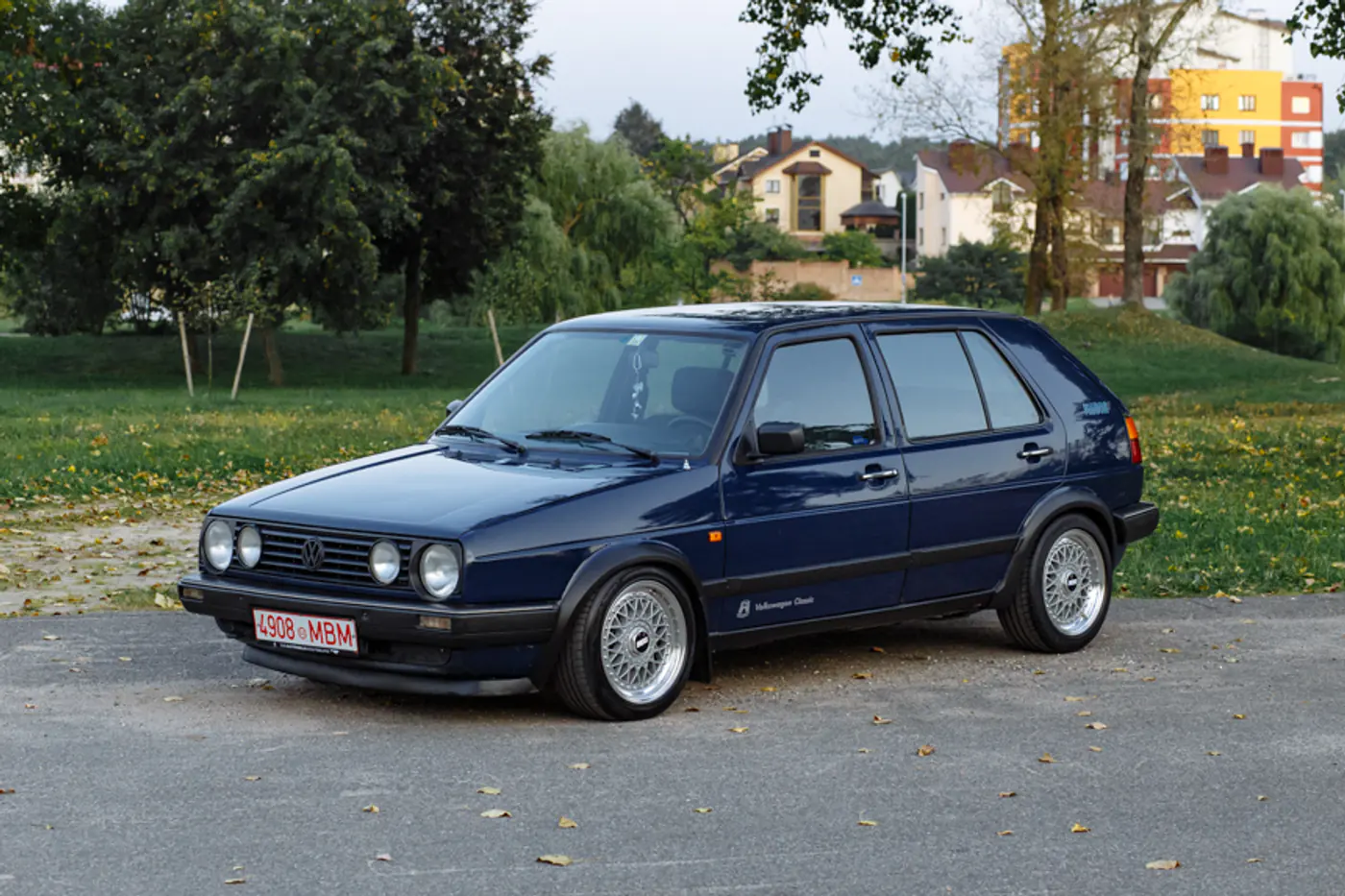 Кондиционер, круиз-контроль, цифровая "приборка". Каким может быть Golf II, которому повезло с владельцем