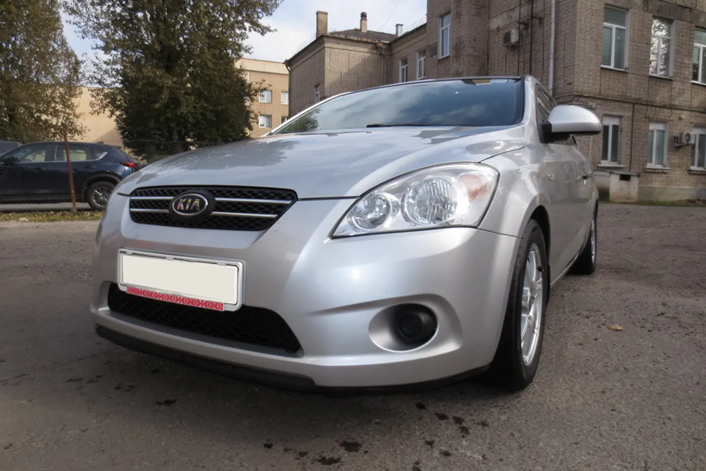 "Едет в Стайках быстрее версии с турбомотором 1.6". Мнение владельца KIA Pro Cee'd 1.4