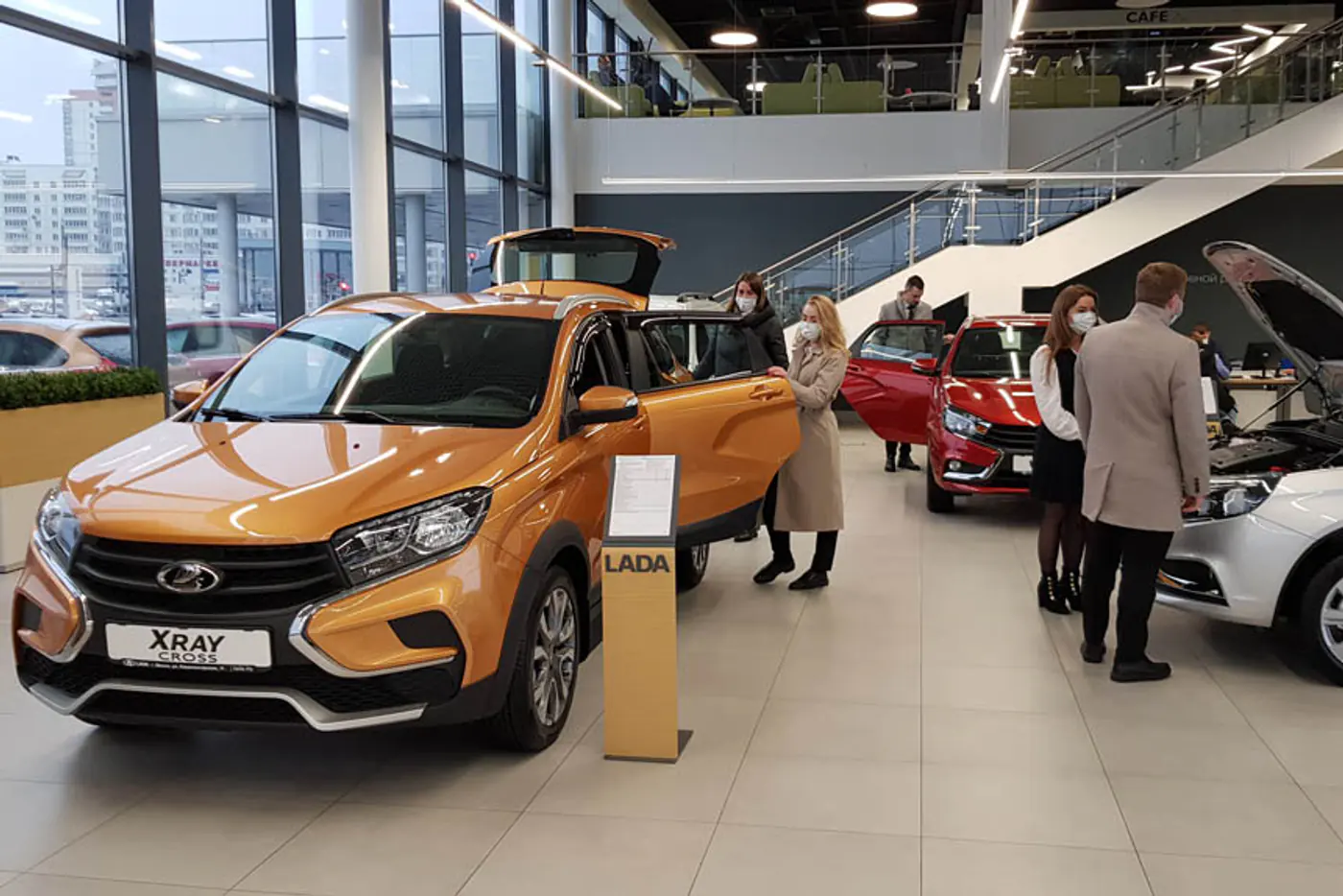 Вверх или вниз? Что же происходит с ценами на новые LADA в Беларуси