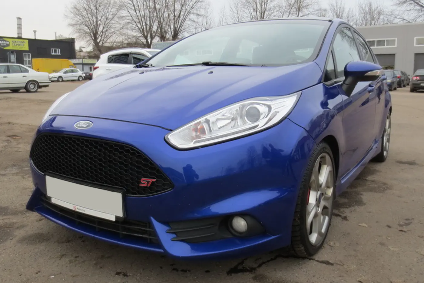 "За год с момента покупки потрачено 4200 рублей". Мнение владельца Ford Fiesta ST