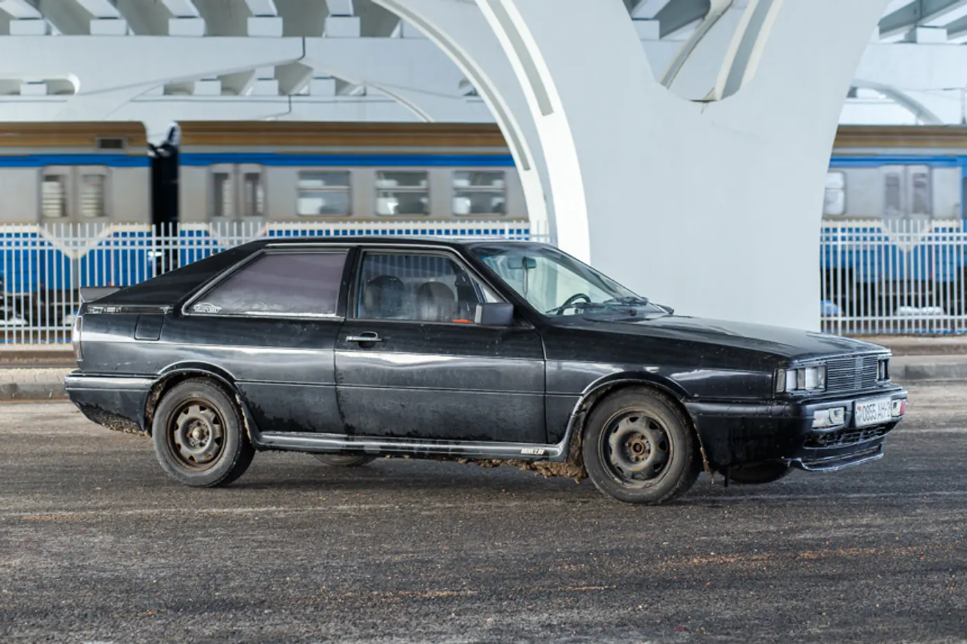 "Внутри немалый возраст откровенно чувствуется". Каково владеть 34-летней Audi Coupe