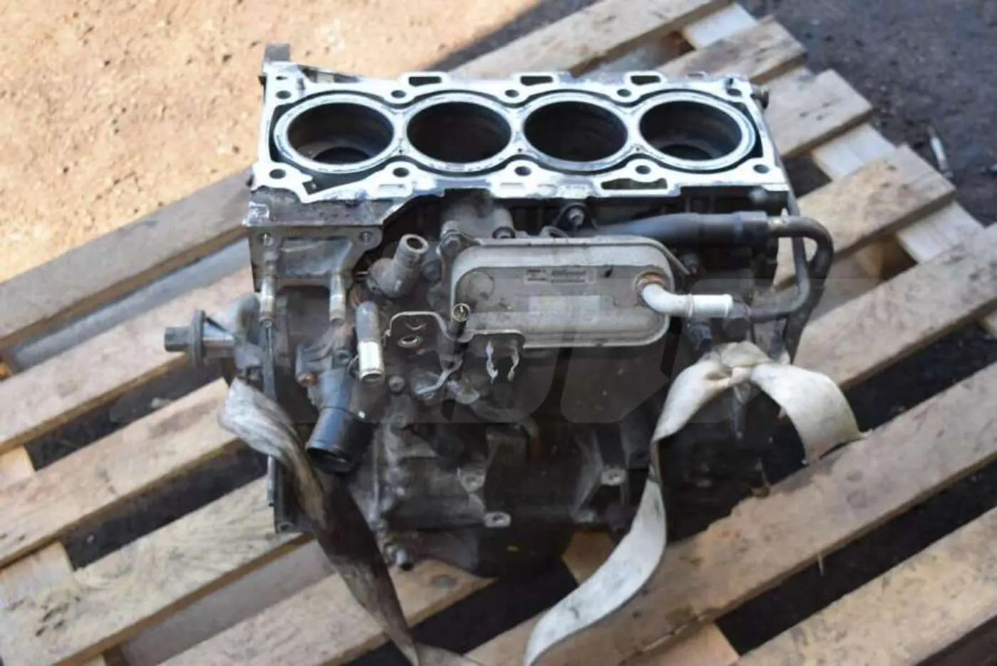 Блок цилиндров к Toyota Auris 2007