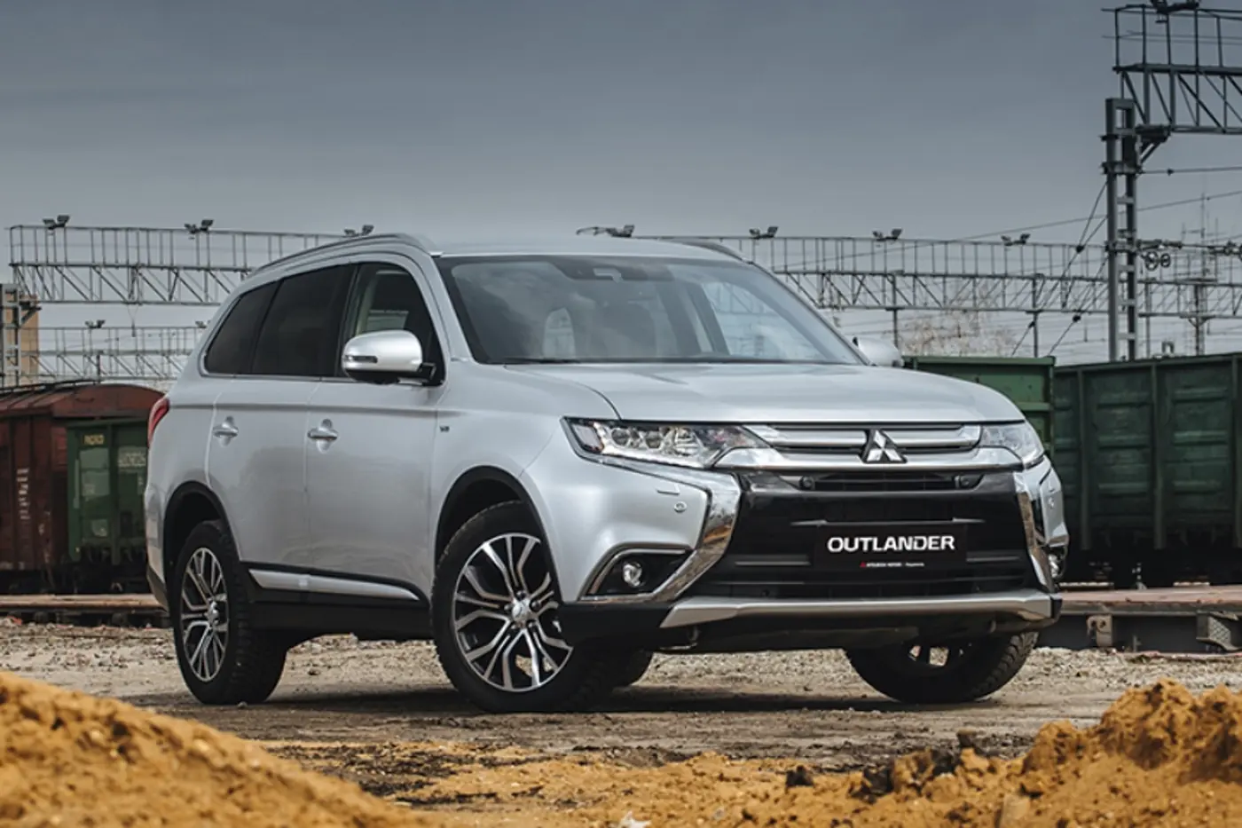 Mitsubishi Outlander – идеальный внедорожник, куда бы вы ни собрались ехать