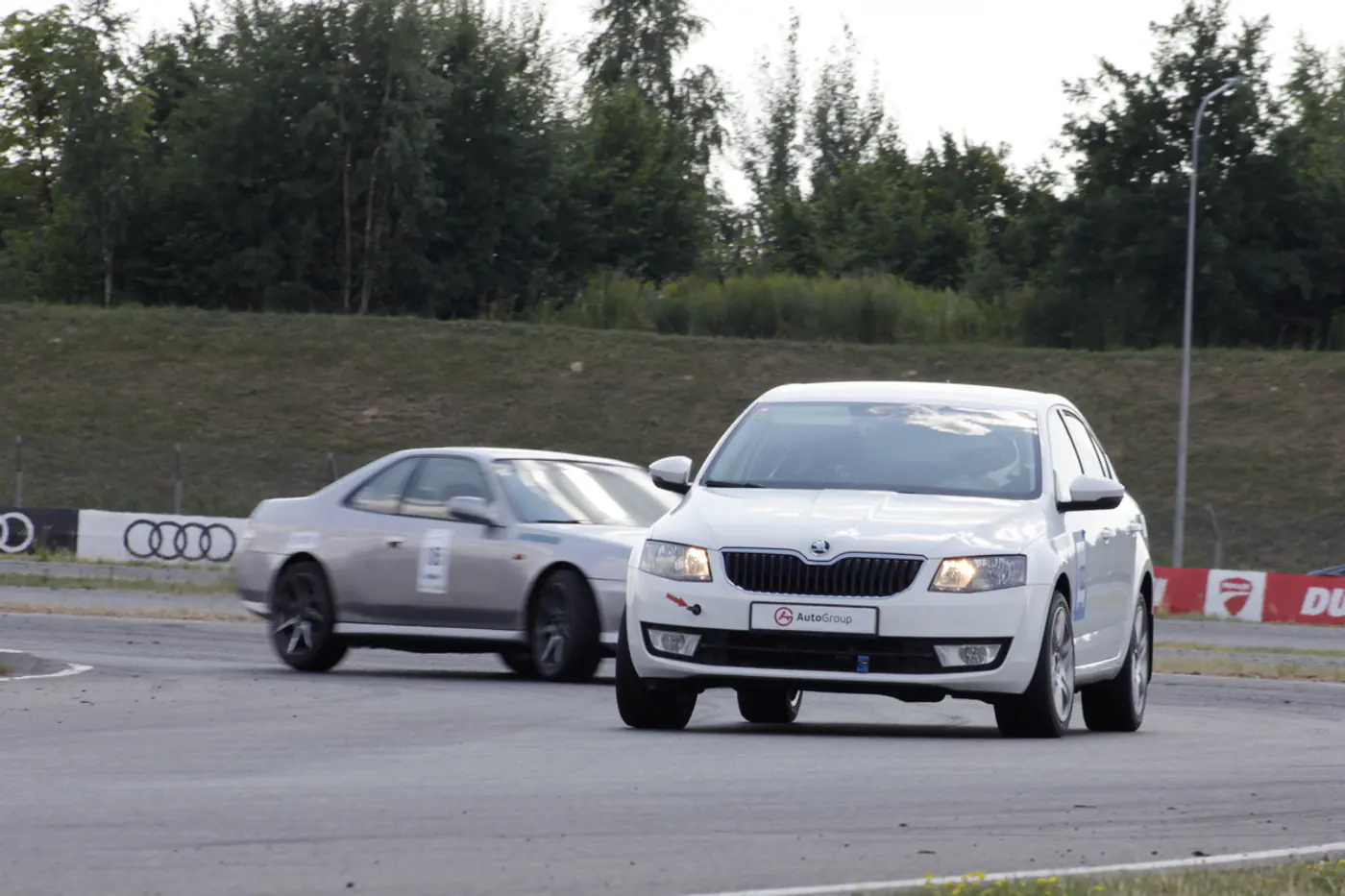 Race Wars: как в Стайках гонялись и Skoda Octavia, и Porsche 911 Carrera