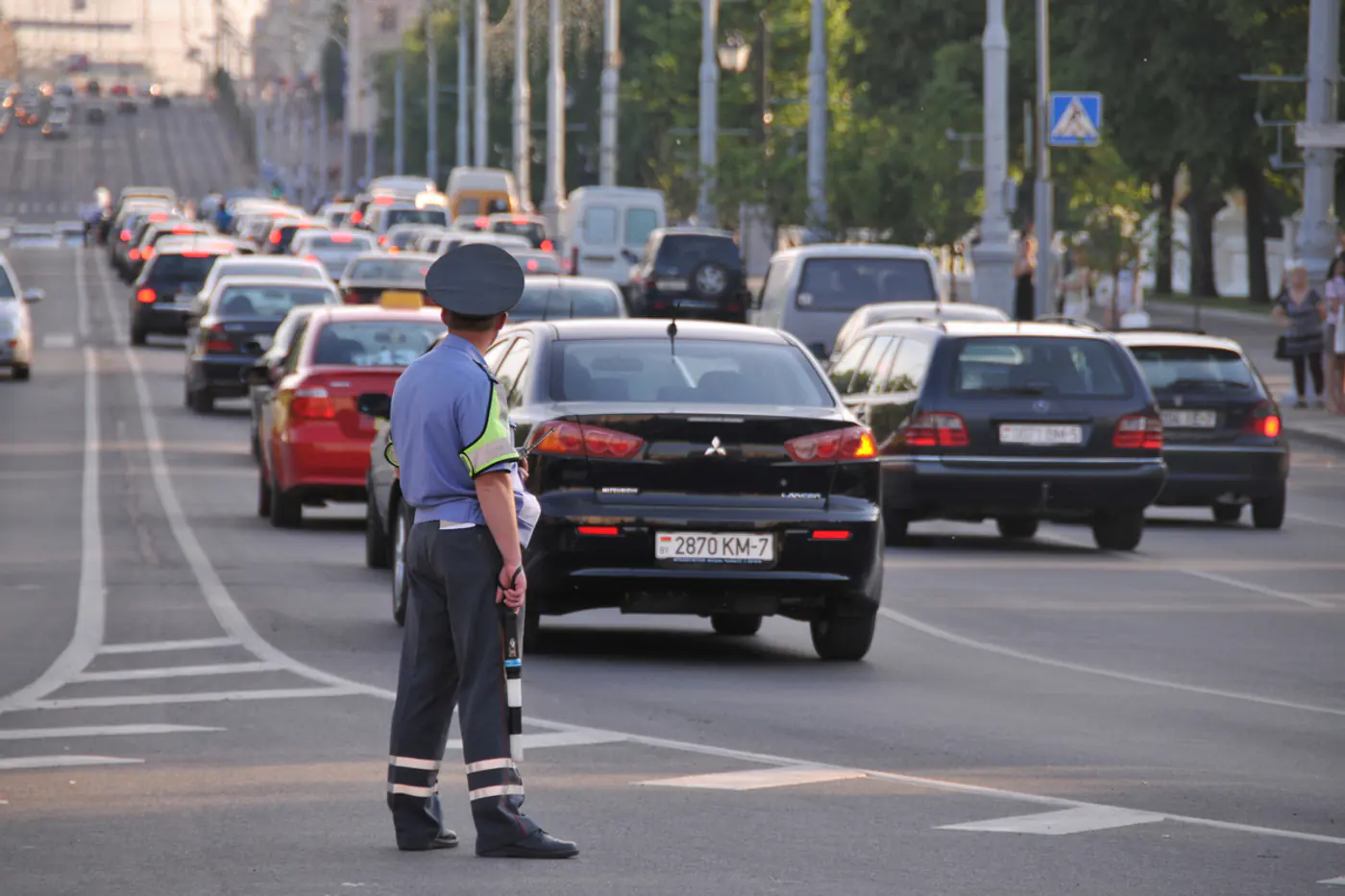 Как платить транспортный налог автовладельцам и организациям